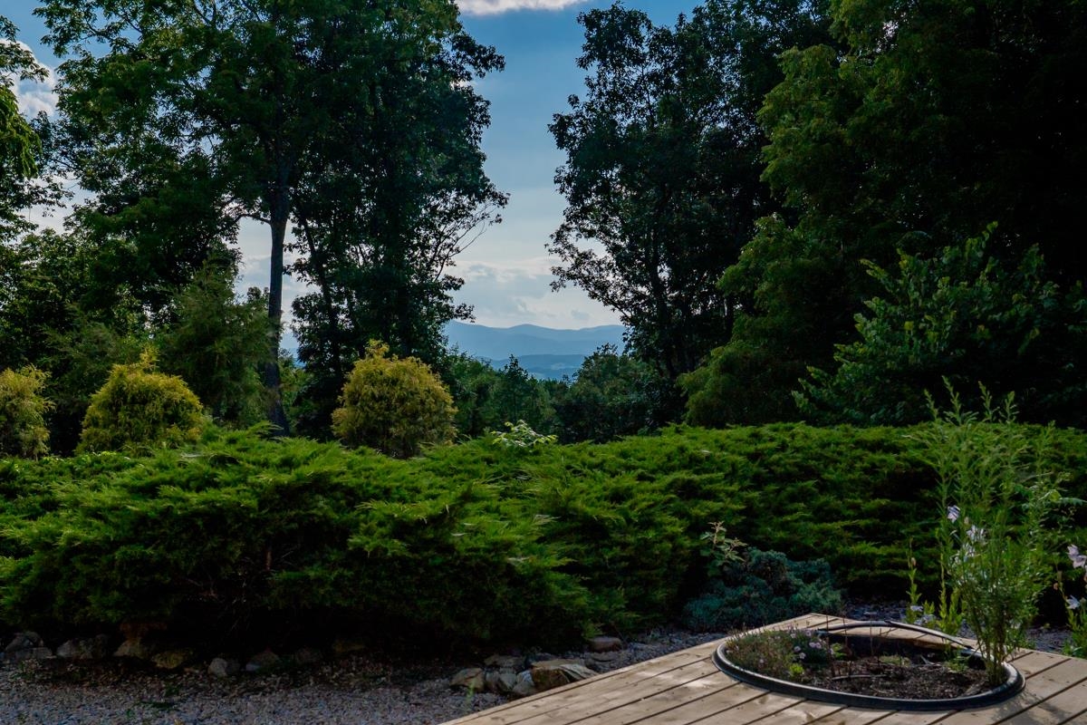 190 RIDGEMORE DR, RAPHINE, Virginia 24472, 4 Bedrooms Bedrooms, ,2 BathroomsBathrooms,Residential,190 RIDGEMORE DR,683344 MLS # 683344 190 RIDGEMORE DR, RAPHINE, Virginia 24472, 4 Bedrooms Bedrooms, ,2 BathroomsBathrooms,Residential,190 RIDGEMORE DR,683344 MLS # 683344
