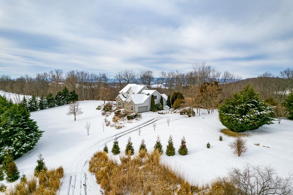 190 RIDGEMORE DR, RAPHINE, Virginia 24472, 4 Bedrooms Bedrooms, ,2 BathroomsBathrooms,Residential,190 RIDGEMORE DR,683344 MLS # 683344 190 RIDGEMORE DR, RAPHINE, Virginia 24472, 4 Bedrooms Bedrooms, ,2 BathroomsBathrooms,Residential,190 RIDGEMORE DR,683344 MLS # 683344