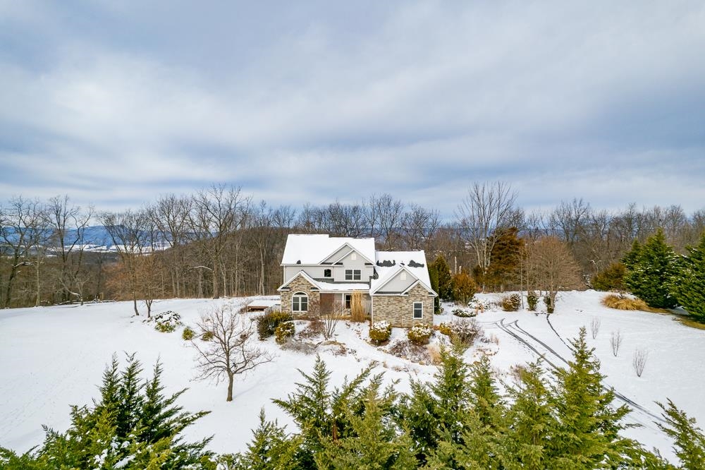 190 RIDGEMORE DR, RAPHINE, Virginia 24472, 4 Bedrooms Bedrooms, ,2 BathroomsBathrooms,Residential,190 RIDGEMORE DR,683344 MLS # 683344 190 RIDGEMORE DR, RAPHINE, Virginia 24472, 4 Bedrooms Bedrooms, ,2 BathroomsBathrooms,Residential,190 RIDGEMORE DR,683344 MLS # 683344