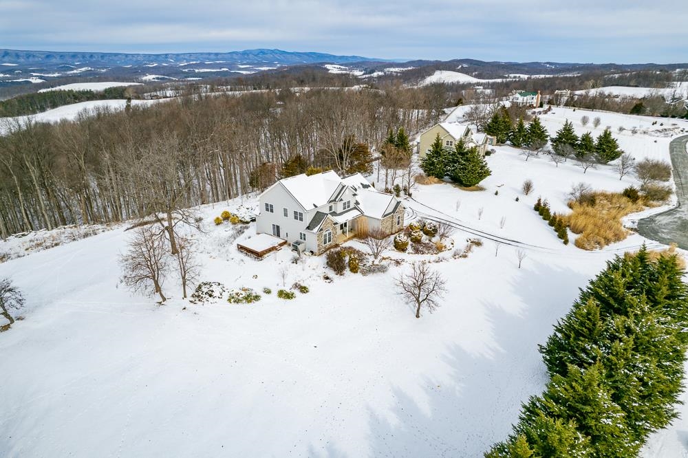 190 RIDGEMORE DR, RAPHINE, Virginia 24472, 4 Bedrooms Bedrooms, ,2 BathroomsBathrooms,Residential,190 RIDGEMORE DR,683344 MLS # 683344 190 RIDGEMORE DR, RAPHINE, Virginia 24472, 4 Bedrooms Bedrooms, ,2 BathroomsBathrooms,Residential,190 RIDGEMORE DR,683344 MLS # 683344