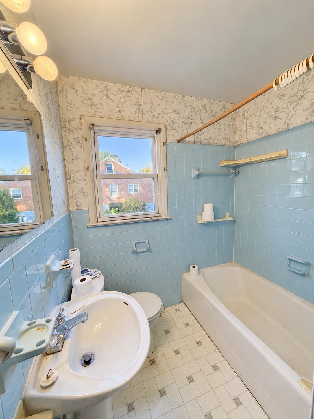 1041 MOORE ST, HARRISONBURG, Virginia 22802, 3 Bedrooms Bedrooms, ,2 BathroomsBathrooms,Residential,1041 MOORE ST,683345 MLS # 683345 1041 MOORE ST, HARRISONBURG, Virginia 22802, 3 Bedrooms Bedrooms, ,2 BathroomsBathrooms,Residential,1041 MOORE ST,683345 MLS # 683345