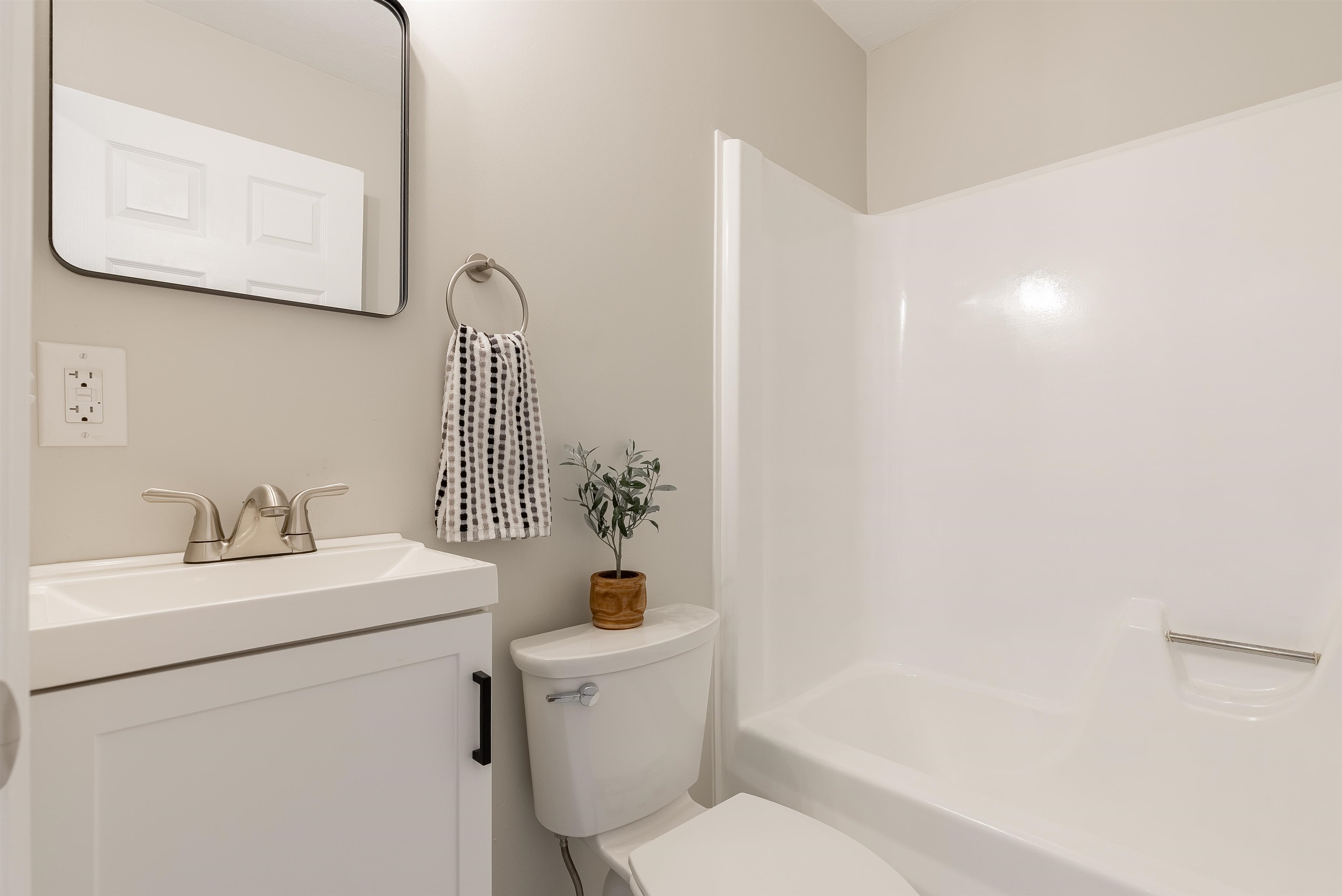 504 STEELES FORT RD, RAPHINE, Virginia 24472, 5 Bedrooms Bedrooms, ,3 BathroomsBathrooms,Residential,504 STEELES FORT RD,683350 MLS # 683350 504 STEELES FORT RD, RAPHINE, Virginia 24472, 5 Bedrooms Bedrooms, ,3 BathroomsBathrooms,Residential,504 STEELES FORT RD,683350 MLS # 683350