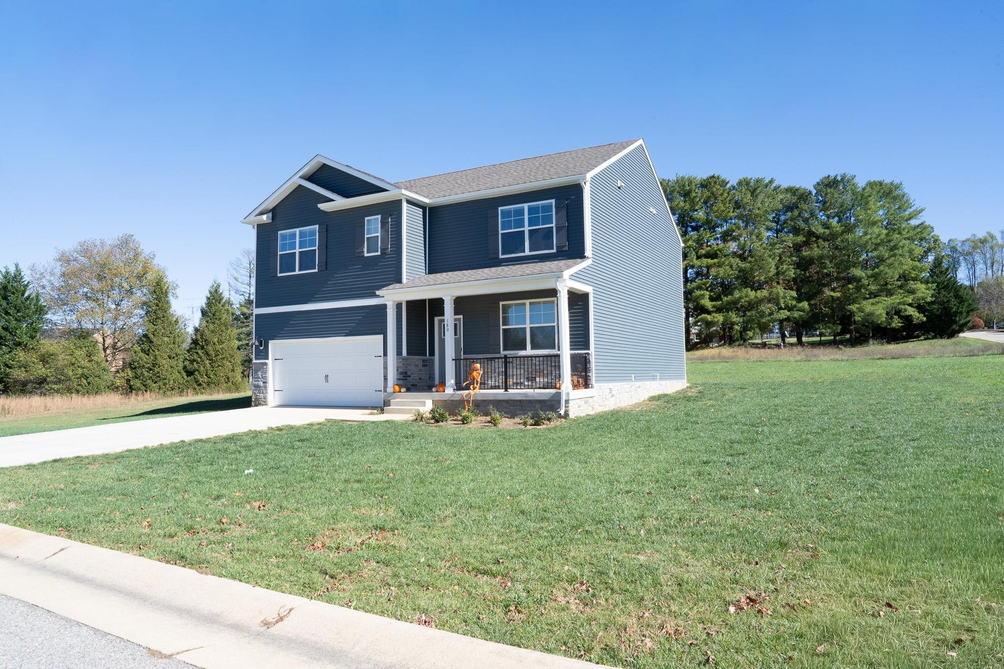 180 WATERFRONT DR, RAPHINE, Virginia 24472, 5 Bedrooms Bedrooms, ,3 BathroomsBathrooms,Residential,180 WATERFRONT DR,683354 MLS # 683354 180 WATERFRONT DR, RAPHINE, Virginia 24472, 5 Bedrooms Bedrooms, ,3 BathroomsBathrooms,Residential,180 WATERFRONT DR,683354 MLS # 683354