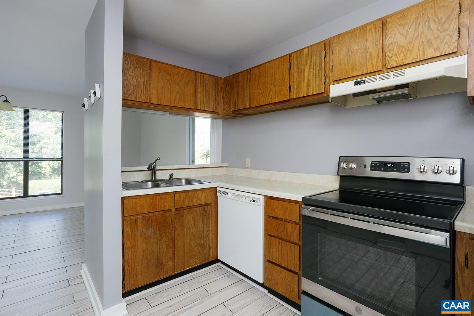 356 SOUTH PANTOPS DR, CHARLOTTESVILLE, Virginia 22911, 2 Bedrooms Bedrooms, ,2 BathroomsBathrooms,Residential,356 SOUTH PANTOPS DR,683360 MLS # 683360 356 SOUTH PANTOPS DR, CHARLOTTESVILLE, Virginia 22911, 2 Bedrooms Bedrooms, ,2 BathroomsBathrooms,Residential,356 SOUTH PANTOPS DR,683360 MLS # 683360