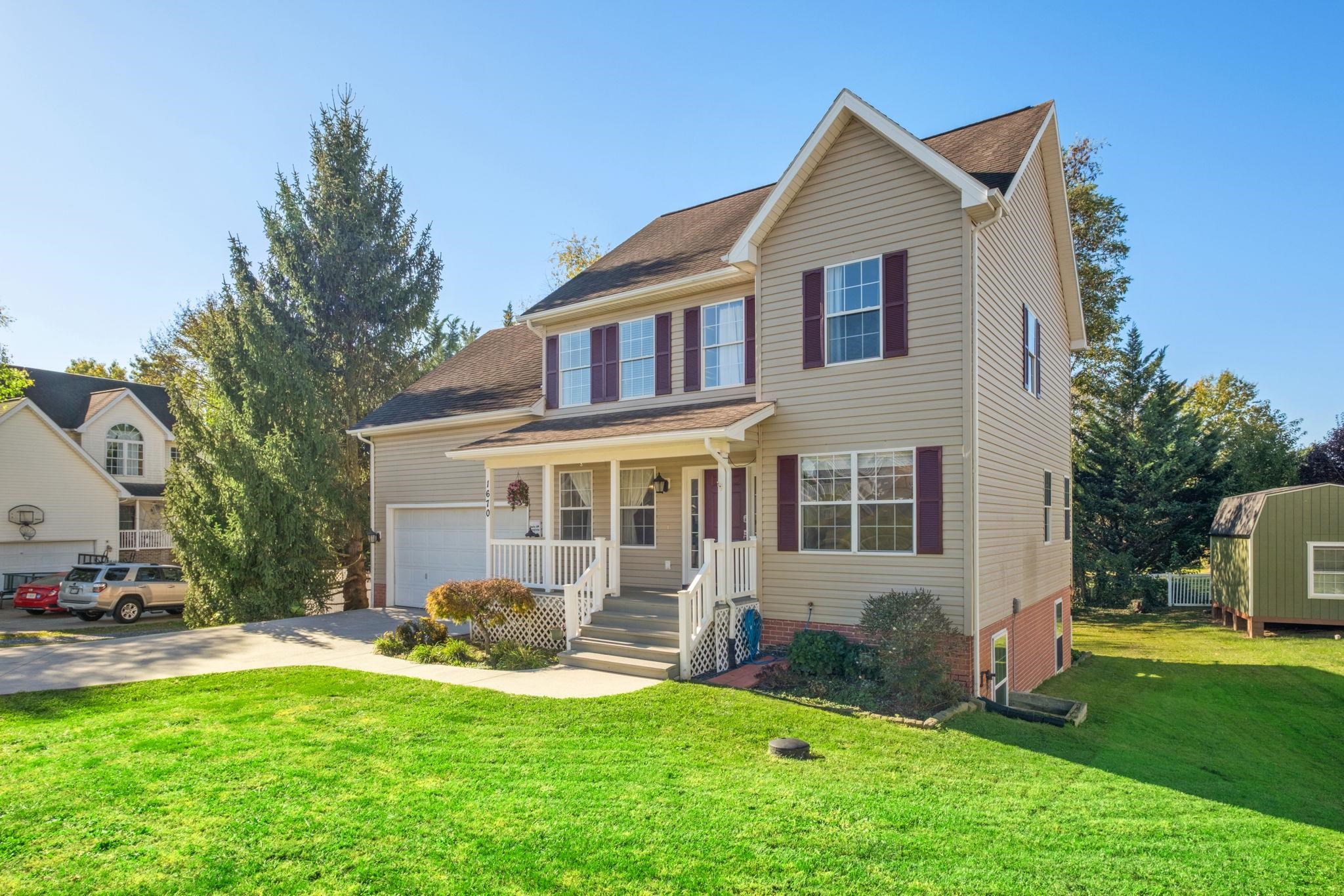 1670 BRIARCREST DR, ROCKINGHAM, Virginia 22801, 5 Bedrooms Bedrooms, ,3 BathroomsBathrooms,Residential,BRIARCREST SUBDIVISION LOT 5,1670 BRIARCREST DR,683087 MLS # 683087 1670 BRIARCREST DR, ROCKINGHAM, Virginia 22801, 5 Bedrooms Bedrooms, ,3 BathroomsBathrooms,Residential,BRIARCREST SUBDIVISION LOT 5,1670 BRIARCREST DR,683087 MLS # 683087
