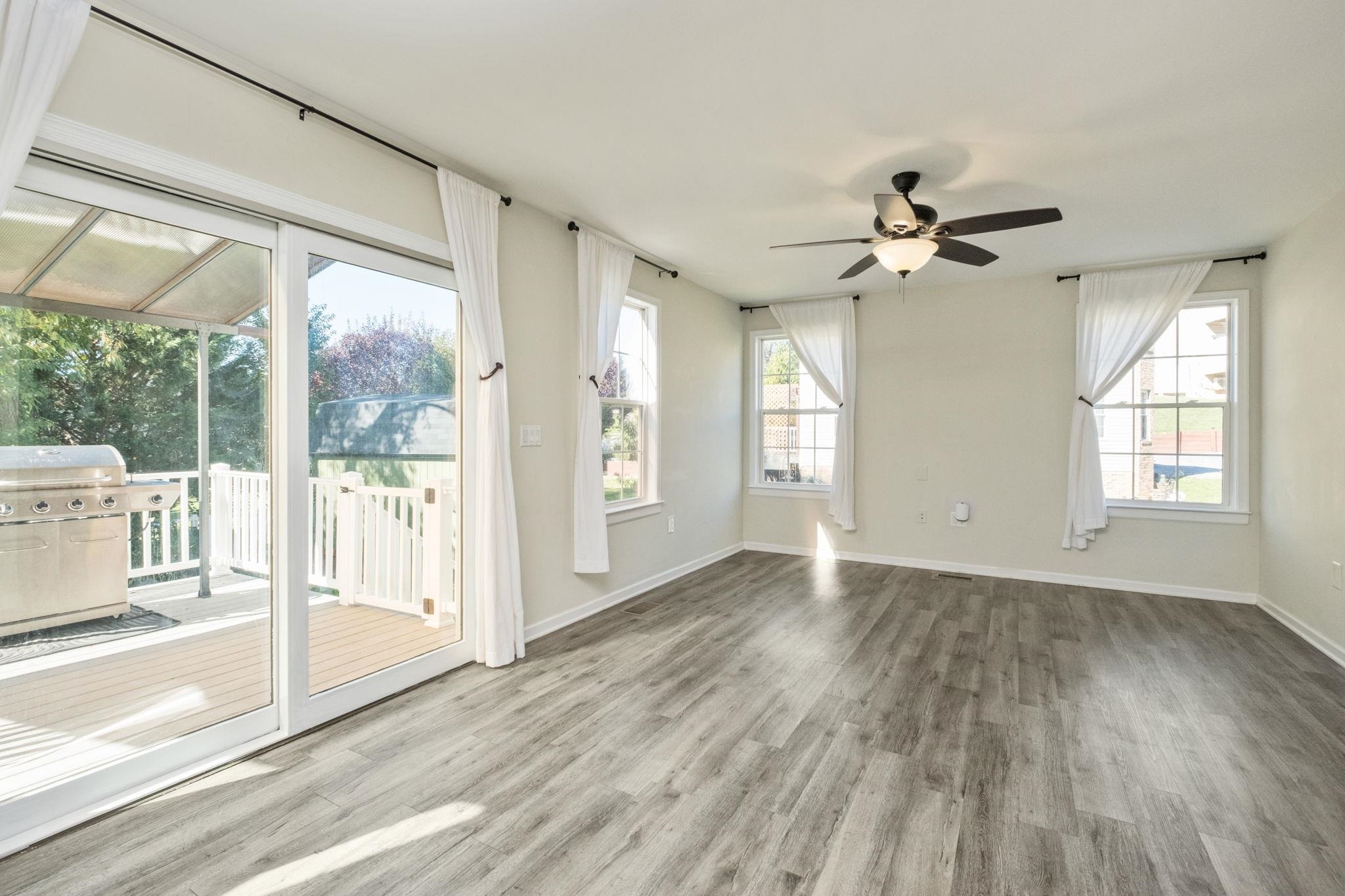 1670 BRIARCREST DR, ROCKINGHAM, Virginia 22801, 5 Bedrooms Bedrooms, ,3 BathroomsBathrooms,Residential,BRIARCREST SUBDIVISION LOT 5,1670 BRIARCREST DR,683087 MLS # 683087 1670 BRIARCREST DR, ROCKINGHAM, Virginia 22801, 5 Bedrooms Bedrooms, ,3 BathroomsBathrooms,Residential,BRIARCREST SUBDIVISION LOT 5,1670 BRIARCREST DR,683087 MLS # 683087