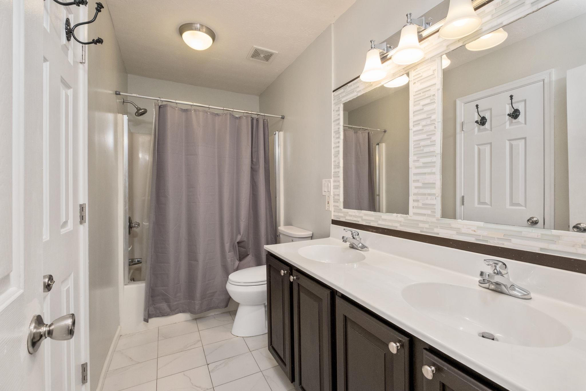 1670 BRIARCREST DR, ROCKINGHAM, Virginia 22801, 5 Bedrooms Bedrooms, ,3 BathroomsBathrooms,Residential,BRIARCREST SUBDIVISION LOT 5,1670 BRIARCREST DR,683087 MLS # 683087 1670 BRIARCREST DR, ROCKINGHAM, Virginia 22801, 5 Bedrooms Bedrooms, ,3 BathroomsBathrooms,Residential,BRIARCREST SUBDIVISION LOT 5,1670 BRIARCREST DR,683087 MLS # 683087