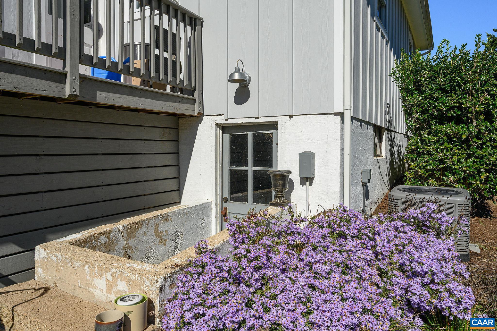 4325 BUNKER HILL RD, KESWICK, Virginia 22947, 3 Bedrooms Bedrooms, ,2 BathroomsBathrooms,Residential,Keswick Cottage,4325 BUNKER HILL RD,683222 MLS # 683222 4325 BUNKER HILL RD, KESWICK, Virginia 22947, 3 Bedrooms Bedrooms, ,2 BathroomsBathrooms,Residential,Keswick Cottage,4325 BUNKER HILL RD,683222 MLS # 683222