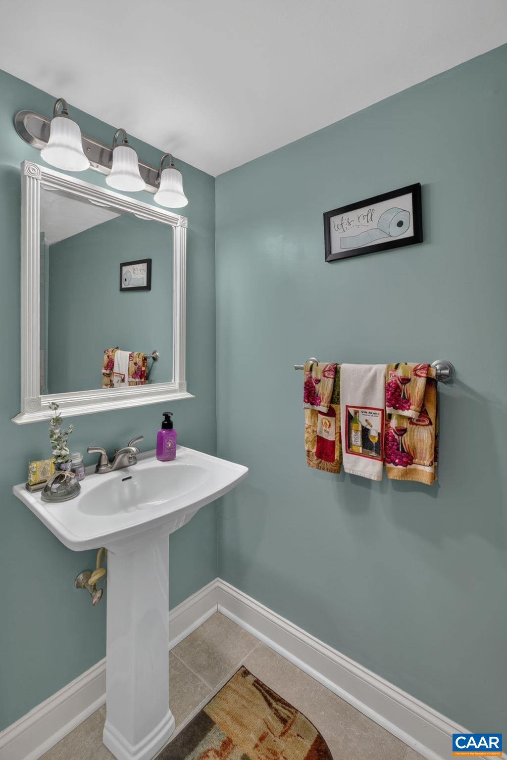 15 GEORGETOWN GREEN, CHARLOTTESVILLE, Virginia 22901, 4 Bedrooms Bedrooms, ,3 BathroomsBathrooms,Residential,15 GEORGETOWN GREEN,683364 MLS # 683364