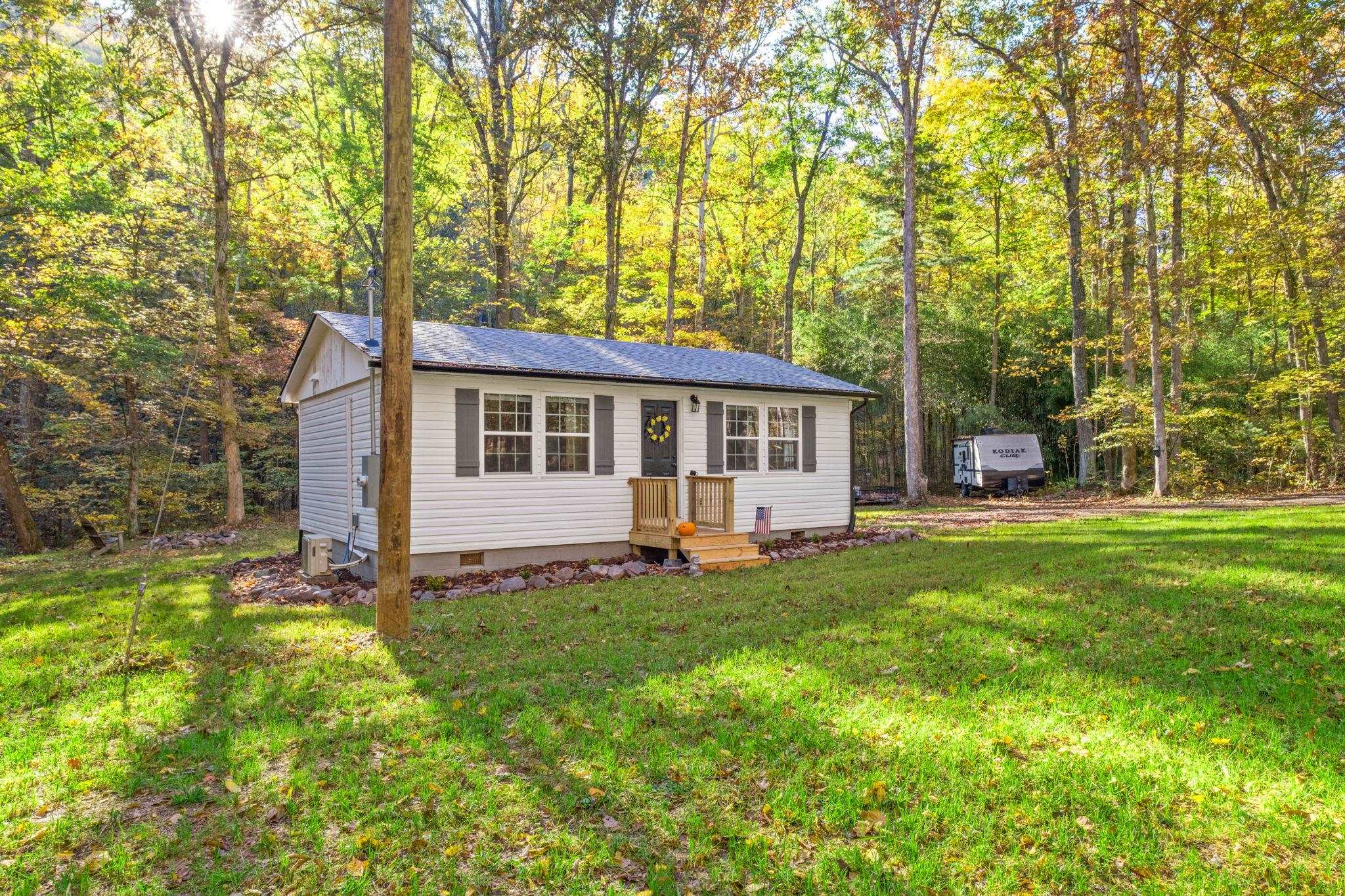 118 LITTLE CALF PASTURE HWY, SWOOPE, Virginia 24479, 1 Bedroom Bedrooms, ,1 BathroomBathrooms,Residential,118 LITTLE CALF PASTURE HWY,683365 MLS # 683365 118 LITTLE CALF PASTURE HWY, SWOOPE, Virginia 24479, 1 Bedroom Bedrooms, ,1 BathroomBathrooms,Residential,118 LITTLE CALF PASTURE HWY,683365 MLS # 683365