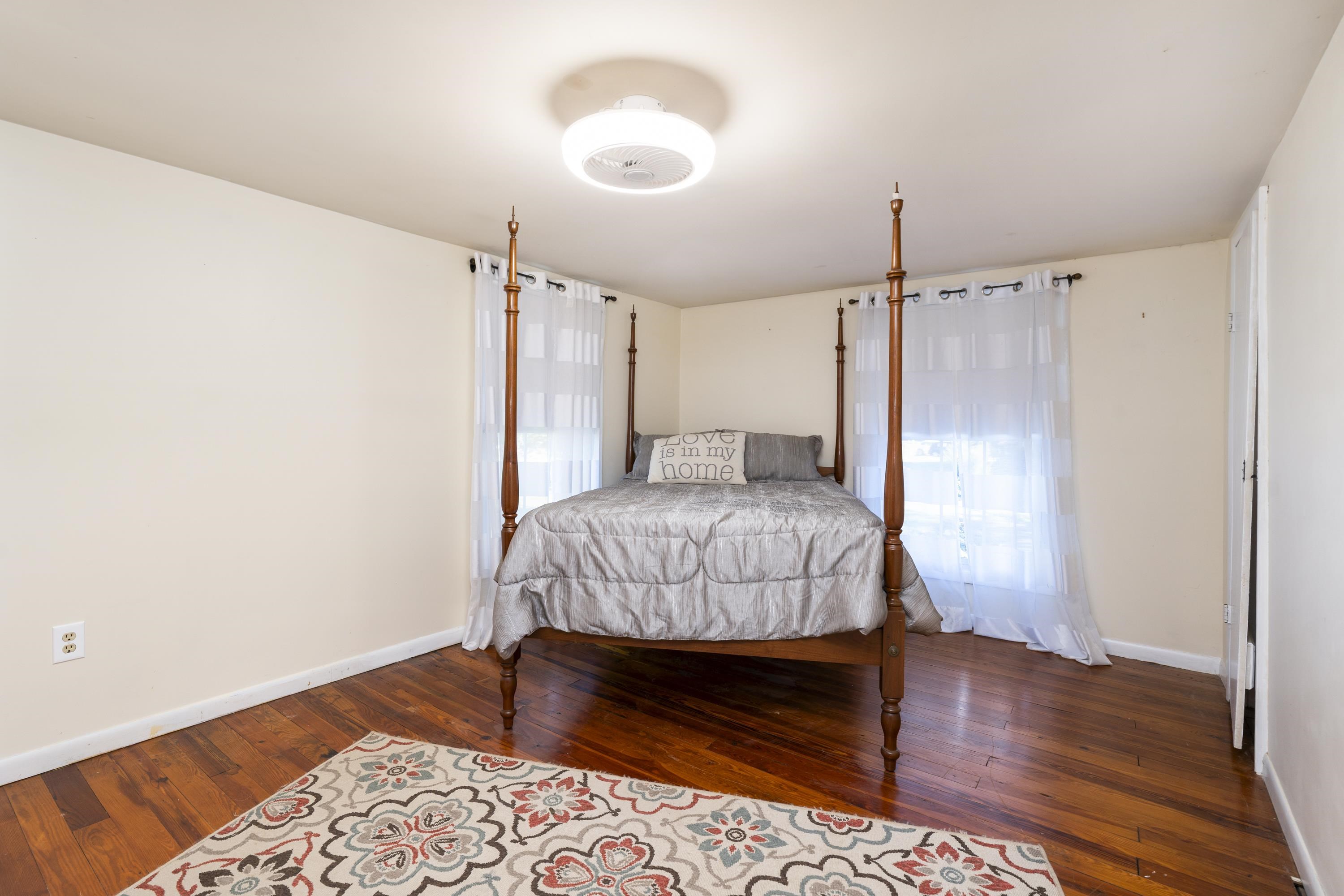132 BROOK CT, WAYNESBORO, Virginia 22980, 3 Bedrooms Bedrooms, ,4 BathroomsBathrooms,Residential,132 BROOK CT,683366 MLS # 683366