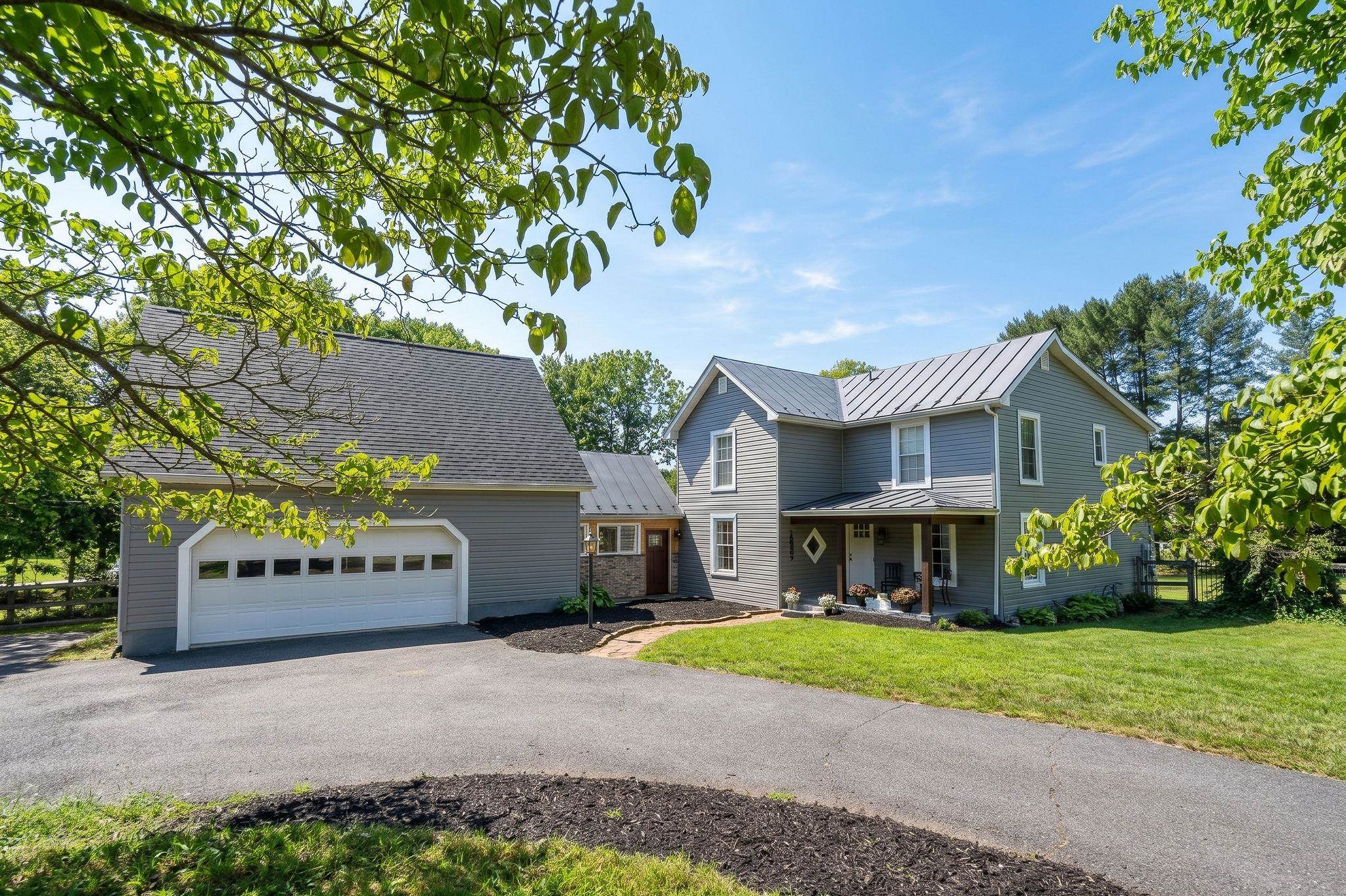 132 BROOK CT, WAYNESBORO, Virginia 22980, 3 Bedrooms Bedrooms, ,4 BathroomsBathrooms,Residential,132 BROOK CT,683366 MLS # 683366