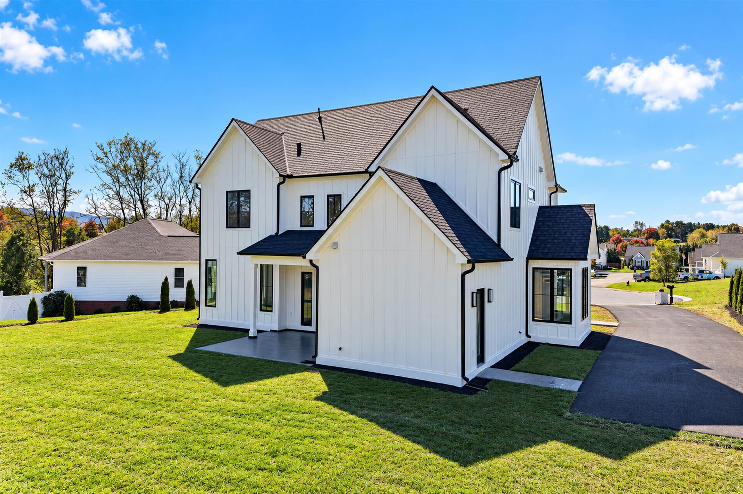 200 GRAY DR, WAYNESBORO, Virginia 22980, 4 Bedrooms Bedrooms, ,3 BathroomsBathrooms,Residential,200 GRAY DR,683367 MLS # 683367 200 GRAY DR, WAYNESBORO, Virginia 22980, 4 Bedrooms Bedrooms, ,3 BathroomsBathrooms,Residential,200 GRAY DR,683367 MLS # 683367