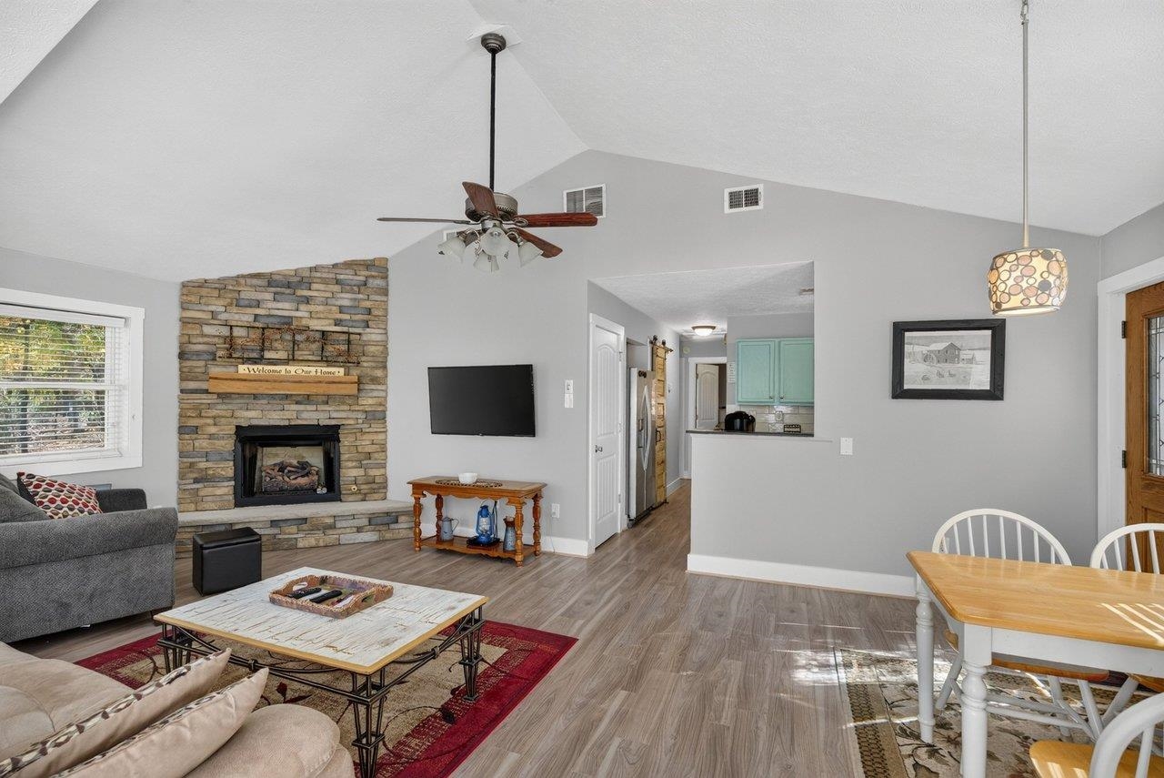 4704 PALMER RD, MCGAHEYSVILLE, Virginia 22840, 3 Bedrooms Bedrooms, ,2 BathroomsBathrooms,Residential,Mountain Hideaway,4704 PALMER RD,683368 MLS # 683368 4704 PALMER RD, MCGAHEYSVILLE, Virginia 22840, 3 Bedrooms Bedrooms, ,2 BathroomsBathrooms,Residential,Mountain Hideaway,4704 PALMER RD,683368 MLS # 683368