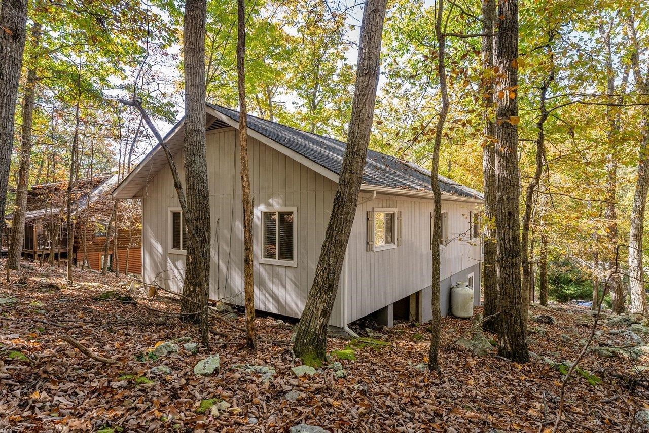 4704 PALMER RD, MCGAHEYSVILLE, Virginia 22840, 3 Bedrooms Bedrooms, ,2 BathroomsBathrooms,Residential,Mountain Hideaway,4704 PALMER RD,683368 MLS # 683368 4704 PALMER RD, MCGAHEYSVILLE, Virginia 22840, 3 Bedrooms Bedrooms, ,2 BathroomsBathrooms,Residential,Mountain Hideaway,4704 PALMER RD,683368 MLS # 683368