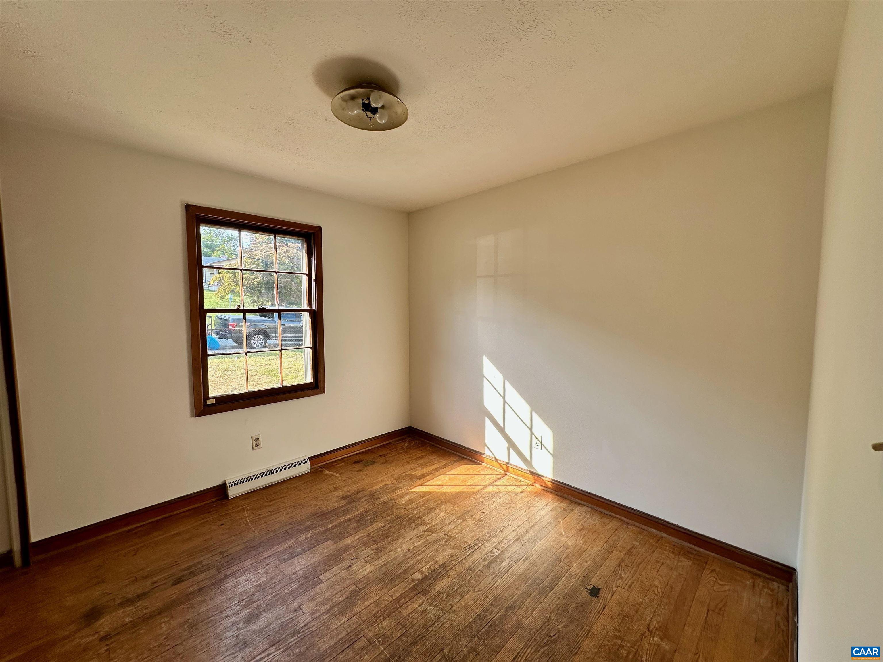 310 CARLTON RD, CHARLOTTESVILLE, Virginia 22902, 3 Bedrooms Bedrooms, ,1 BathroomBathrooms,Residential,310 CARLTON RD,683371 MLS # 683371 310 CARLTON RD, CHARLOTTESVILLE, Virginia 22902, 3 Bedrooms Bedrooms, ,1 BathroomBathrooms,Residential,310 CARLTON RD,683371 MLS # 683371