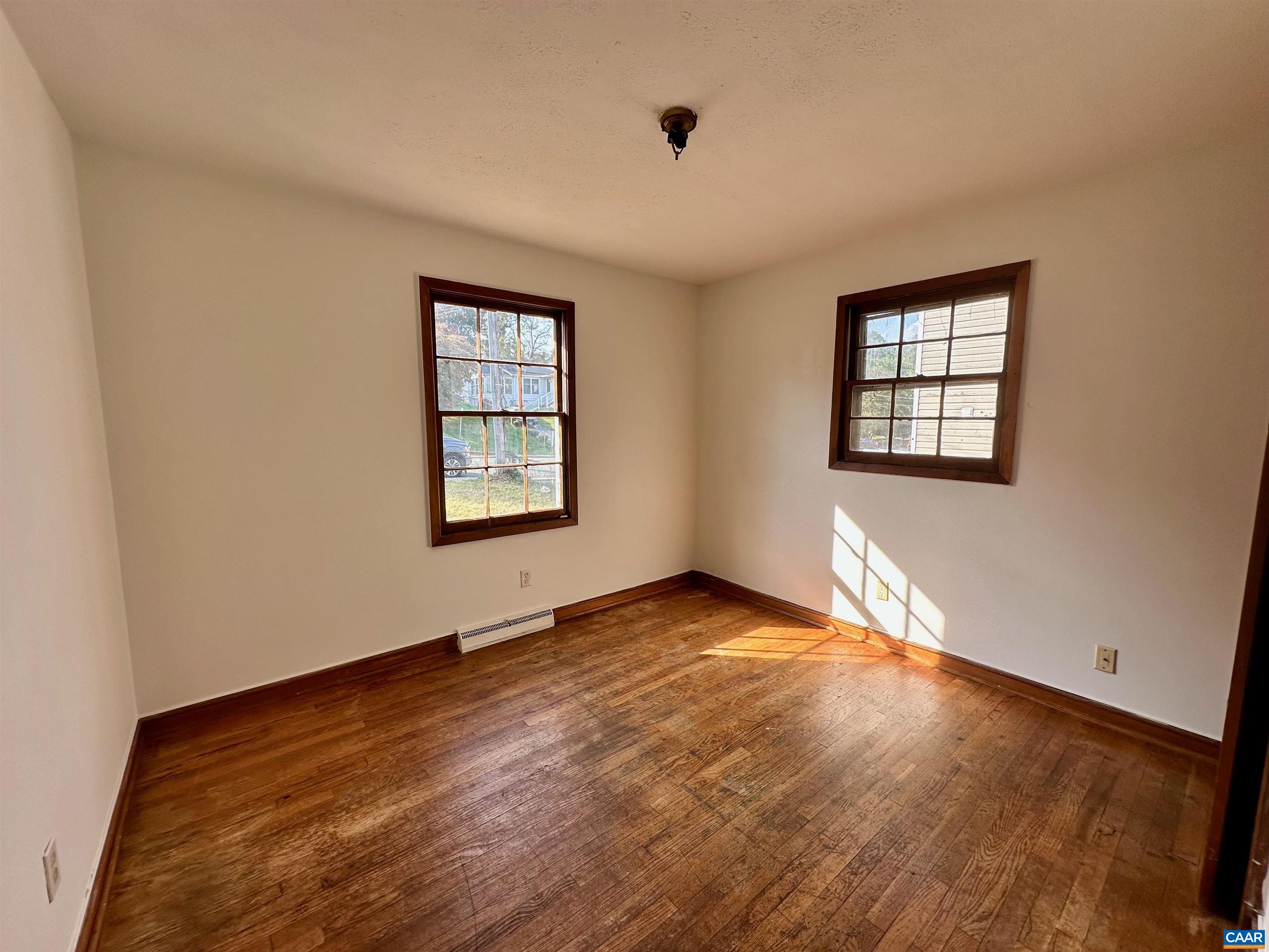 310 CARLTON RD, CHARLOTTESVILLE, Virginia 22902, 3 Bedrooms Bedrooms, ,1 BathroomBathrooms,Residential,310 CARLTON RD,683371 MLS # 683371 310 CARLTON RD, CHARLOTTESVILLE, Virginia 22902, 3 Bedrooms Bedrooms, ,1 BathroomBathrooms,Residential,310 CARLTON RD,683371 MLS # 683371