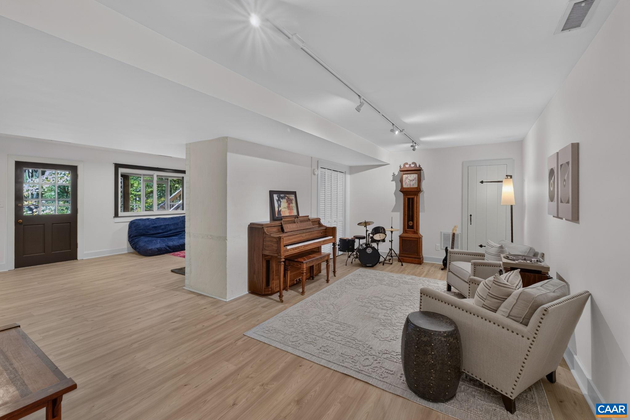 2670 STOWE CT, CHARLOTTESVILLE, Virginia 22901, 3 Bedrooms Bedrooms, ,3 BathroomsBathrooms,Residential,2670 STOWE CT,683372 MLS # 683372 2670 STOWE CT, CHARLOTTESVILLE, Virginia 22901, 3 Bedrooms Bedrooms, ,3 BathroomsBathrooms,Residential,2670 STOWE CT,683372 MLS # 683372