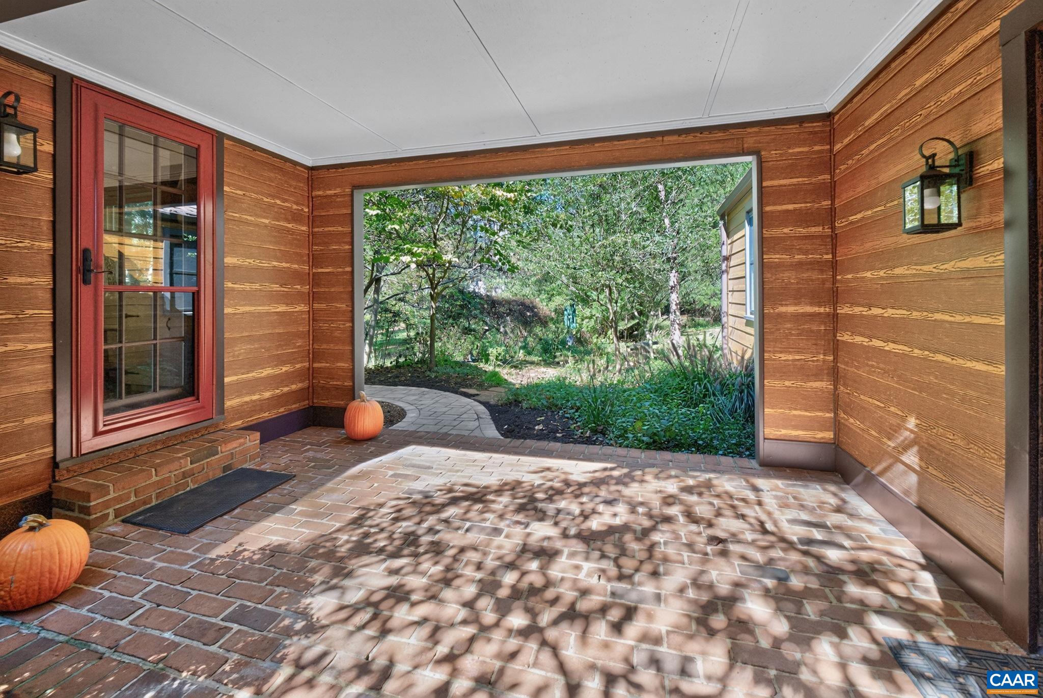 2670 STOWE CT, CHARLOTTESVILLE, Virginia 22901, 3 Bedrooms Bedrooms, ,3 BathroomsBathrooms,Residential,2670 STOWE CT,683372 MLS # 683372 2670 STOWE CT, CHARLOTTESVILLE, Virginia 22901, 3 Bedrooms Bedrooms, ,3 BathroomsBathrooms,Residential,2670 STOWE CT,683372 MLS # 683372