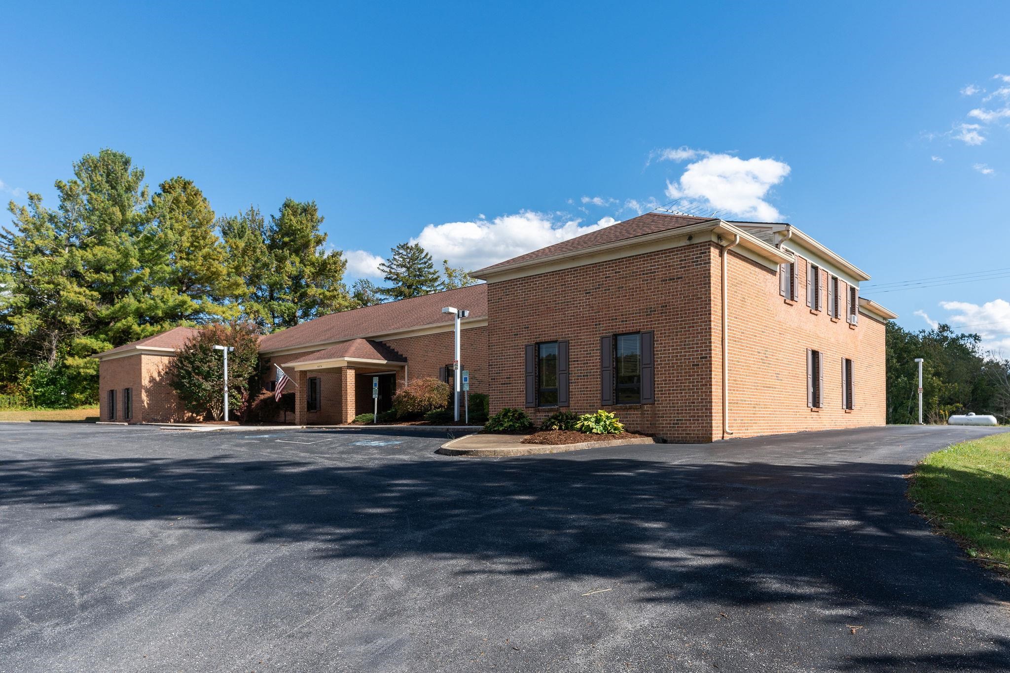 5874 N LEE HWY, FAIRFIELD, Virginia 24435, ,Commercial,5874 N LEE HWY,683409 MLS # 683409 5874 N LEE HWY, FAIRFIELD, Virginia 24435, ,Commercial,5874 N LEE HWY,683409 MLS # 683409
