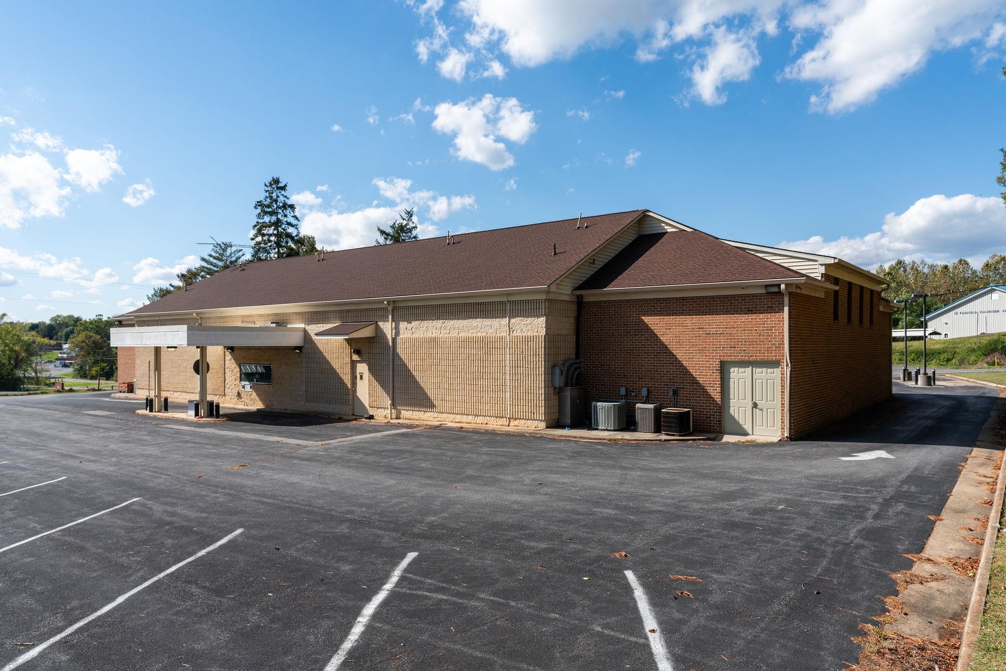 5874 N LEE HWY, FAIRFIELD, Virginia 24435, ,Commercial,5874 N LEE HWY,683409 MLS # 683409 5874 N LEE HWY, FAIRFIELD, Virginia 24435, ,Commercial,5874 N LEE HWY,683409 MLS # 683409