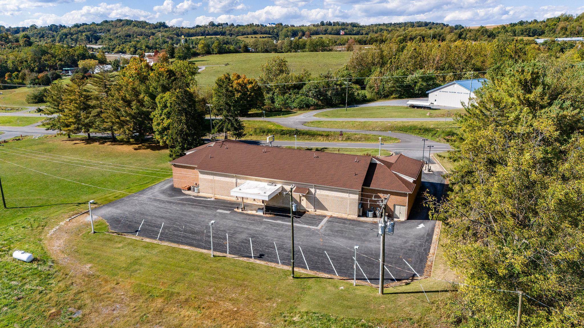 5874 N LEE HWY, FAIRFIELD, Virginia 24435, ,Commercial,5874 N LEE HWY,683409 MLS # 683409 5874 N LEE HWY, FAIRFIELD, Virginia 24435, ,Commercial,5874 N LEE HWY,683409 MLS # 683409