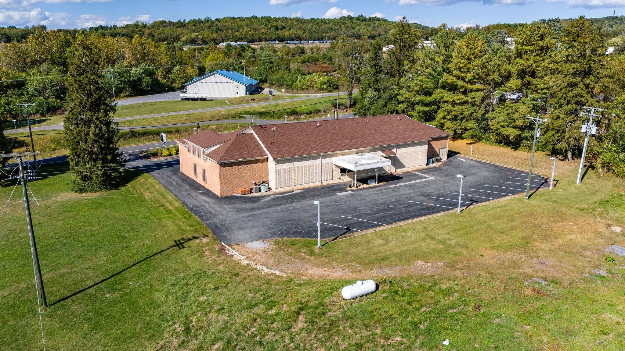 5874 N LEE HWY, FAIRFIELD, Virginia 24435, ,Commercial,5874 N LEE HWY,683409 MLS # 683409 5874 N LEE HWY, FAIRFIELD, Virginia 24435, ,Commercial,5874 N LEE HWY,683409 MLS # 683409