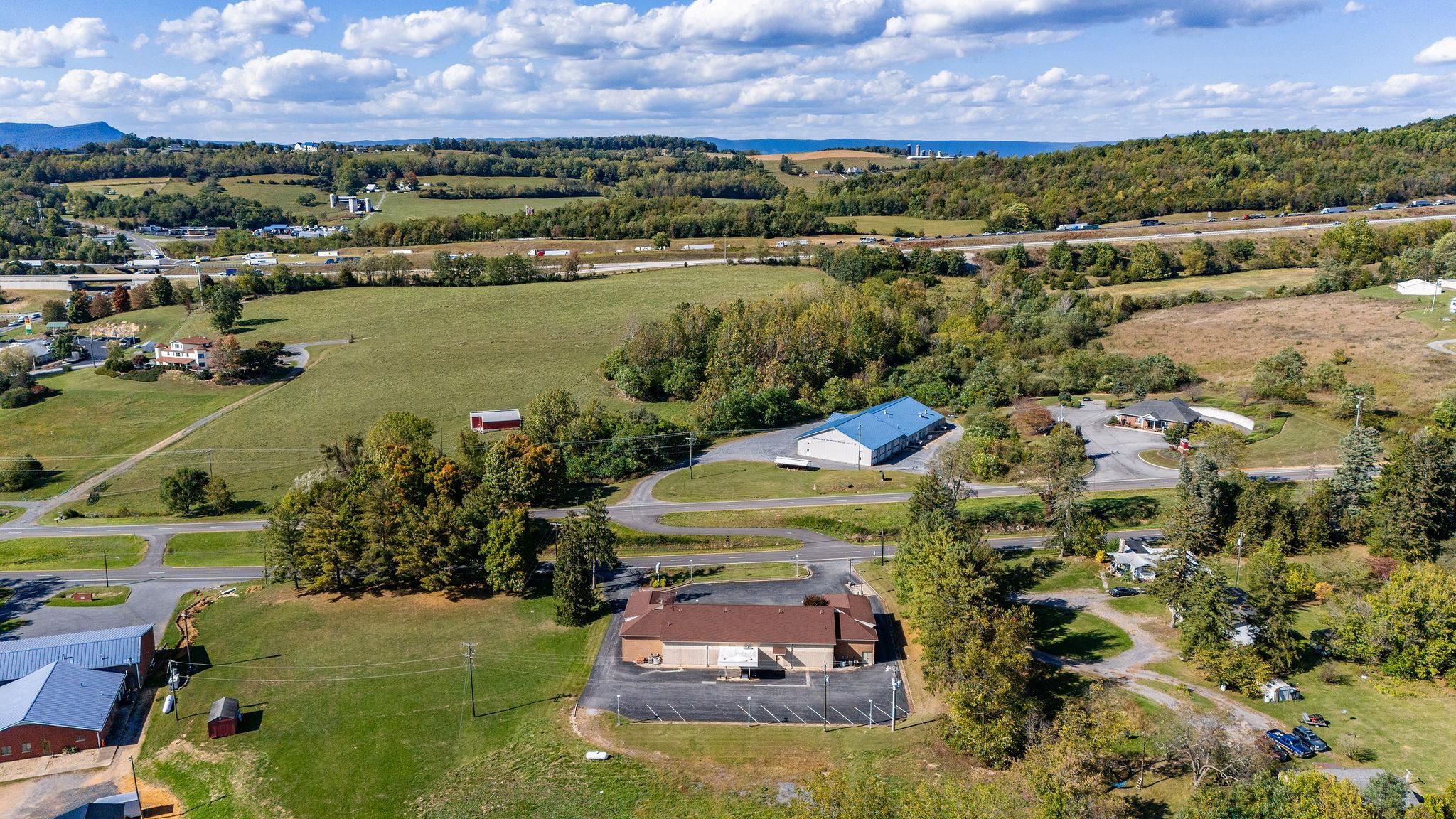 5874 N LEE HWY, FAIRFIELD, Virginia 24435, ,Commercial,5874 N LEE HWY,683409 MLS # 683409 5874 N LEE HWY, FAIRFIELD, Virginia 24435, ,Commercial,5874 N LEE HWY,683409 MLS # 683409