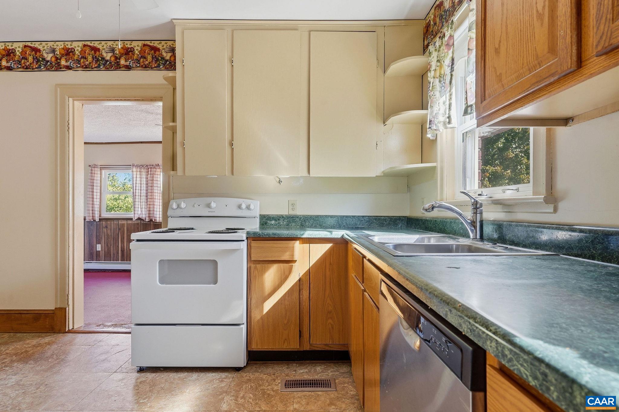 5086 GREEN CREEK RD, SCHUYLER, Virginia 22969, 4 Bedrooms Bedrooms, ,2 BathroomsBathrooms,Residential,5086 GREEN CREEK RD,683352 MLS # 683352 5086 GREEN CREEK RD, SCHUYLER, Virginia 22969, 4 Bedrooms Bedrooms, ,2 BathroomsBathrooms,Residential,5086 GREEN CREEK RD,683352 MLS # 683352