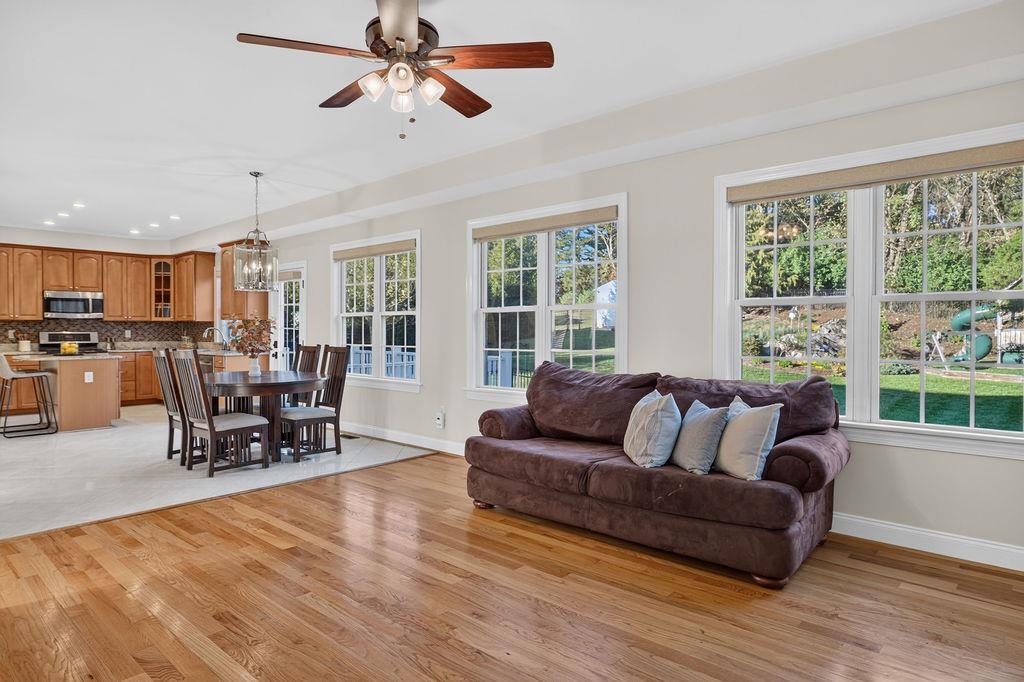 216 JOCELYN LN, WAYNESBORO, Virginia 22980, 5 Bedrooms Bedrooms, ,3 BathroomsBathrooms,Residential,216 JOCELYN LN,683388 MLS # 683388 216 JOCELYN LN, WAYNESBORO, Virginia 22980, 5 Bedrooms Bedrooms, ,3 BathroomsBathrooms,Residential,216 JOCELYN LN,683388 MLS # 683388