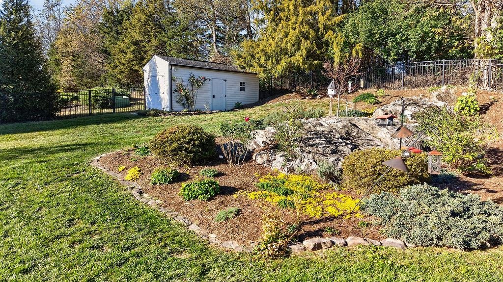 216 JOCELYN LN, WAYNESBORO, Virginia 22980, 5 Bedrooms Bedrooms, ,3 BathroomsBathrooms,Residential,216 JOCELYN LN,683388 MLS # 683388 216 JOCELYN LN, WAYNESBORO, Virginia 22980, 5 Bedrooms Bedrooms, ,3 BathroomsBathrooms,Residential,216 JOCELYN LN,683388 MLS # 683388
