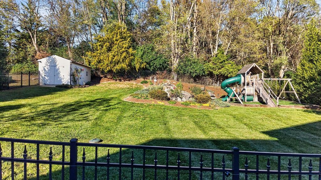 216 JOCELYN LN, WAYNESBORO, Virginia 22980, 5 Bedrooms Bedrooms, ,3 BathroomsBathrooms,Residential,216 JOCELYN LN,683388 MLS # 683388 216 JOCELYN LN, WAYNESBORO, Virginia 22980, 5 Bedrooms Bedrooms, ,3 BathroomsBathrooms,Residential,216 JOCELYN LN,683388 MLS # 683388