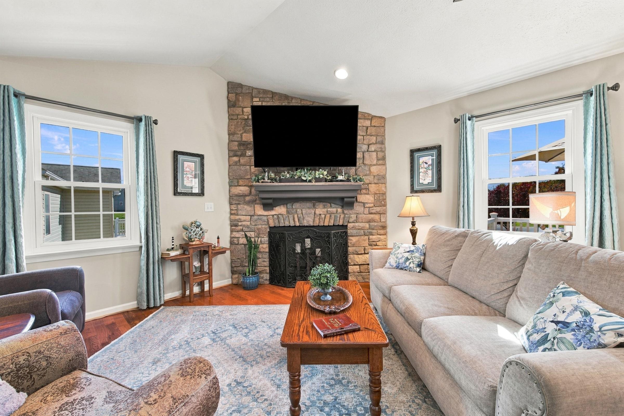 20 FOXCREST RIDGE, STAUNTON, Virginia 24401, 4 Bedrooms Bedrooms, ,3 BathroomsBathrooms,Residential,20 Fox Crest Ridge,20 FOXCREST RIDGE,683399 MLS # 683399 20 FOXCREST RIDGE, STAUNTON, Virginia 24401, 4 Bedrooms Bedrooms, ,3 BathroomsBathrooms,Residential,20 Fox Crest Ridge,20 FOXCREST RIDGE,683399 MLS # 683399