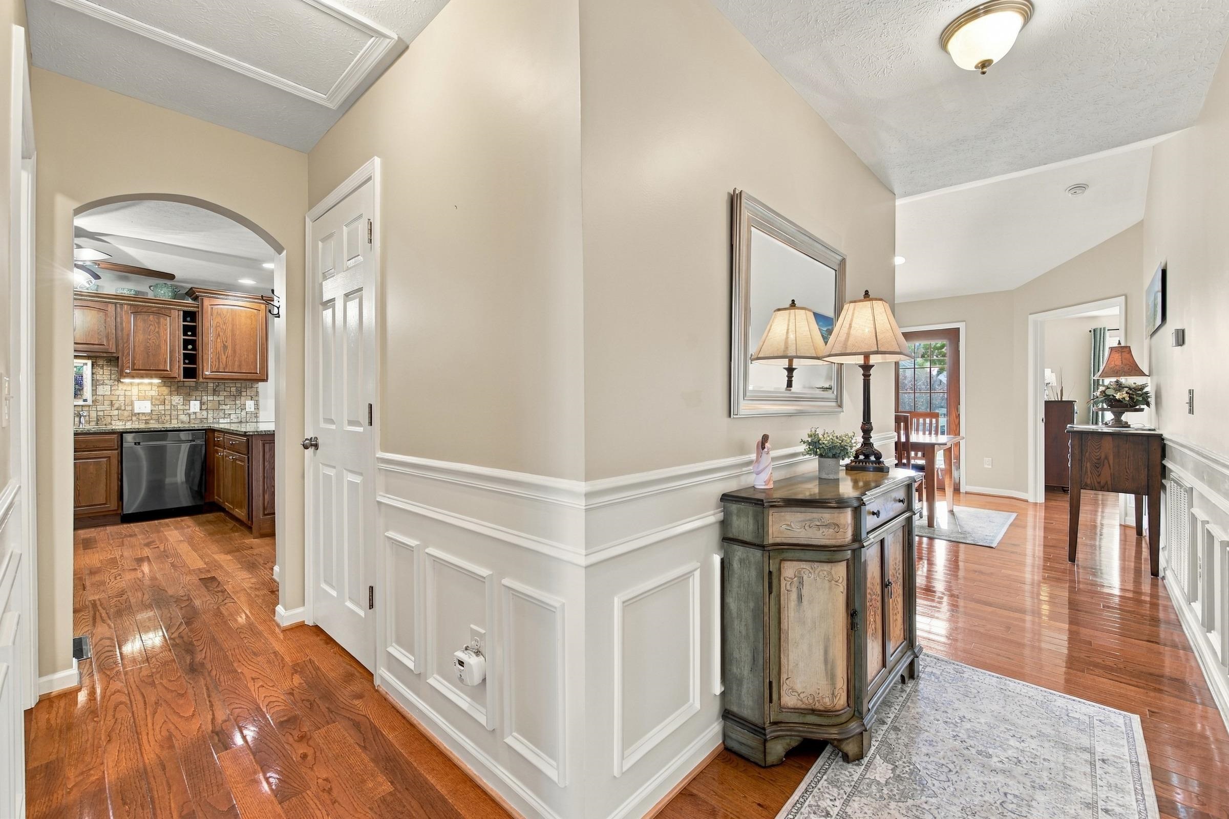 20 FOXCREST RIDGE, STAUNTON, Virginia 24401, 4 Bedrooms Bedrooms, ,3 BathroomsBathrooms,Residential,20 Fox Crest Ridge,20 FOXCREST RIDGE,683399 MLS # 683399 20 FOXCREST RIDGE, STAUNTON, Virginia 24401, 4 Bedrooms Bedrooms, ,3 BathroomsBathrooms,Residential,20 Fox Crest Ridge,20 FOXCREST RIDGE,683399 MLS # 683399