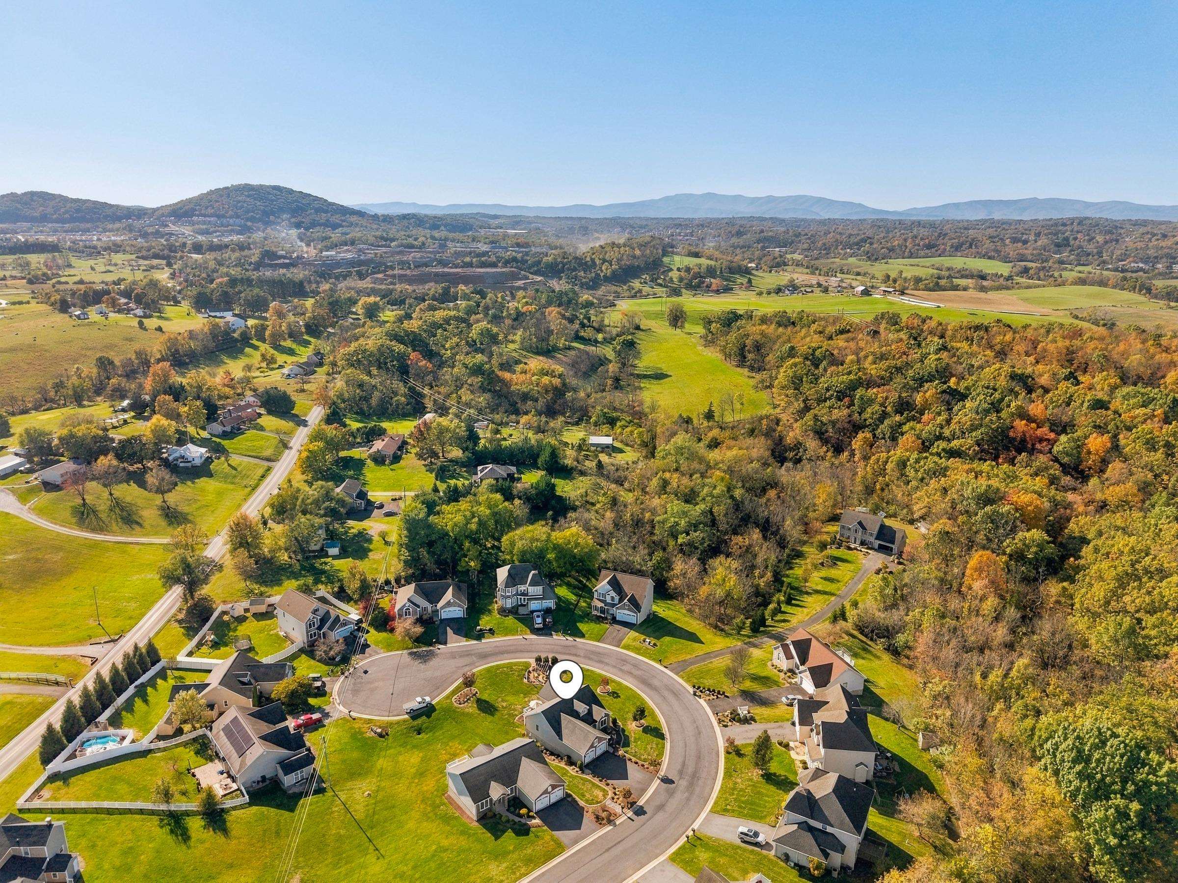 20 FOXCREST RIDGE, STAUNTON, Virginia 24401, 4 Bedrooms Bedrooms, ,3 BathroomsBathrooms,Residential,20 Fox Crest Ridge,20 FOXCREST RIDGE,683399 MLS # 683399 20 FOXCREST RIDGE, STAUNTON, Virginia 24401, 4 Bedrooms Bedrooms, ,3 BathroomsBathrooms,Residential,20 Fox Crest Ridge,20 FOXCREST RIDGE,683399 MLS # 683399