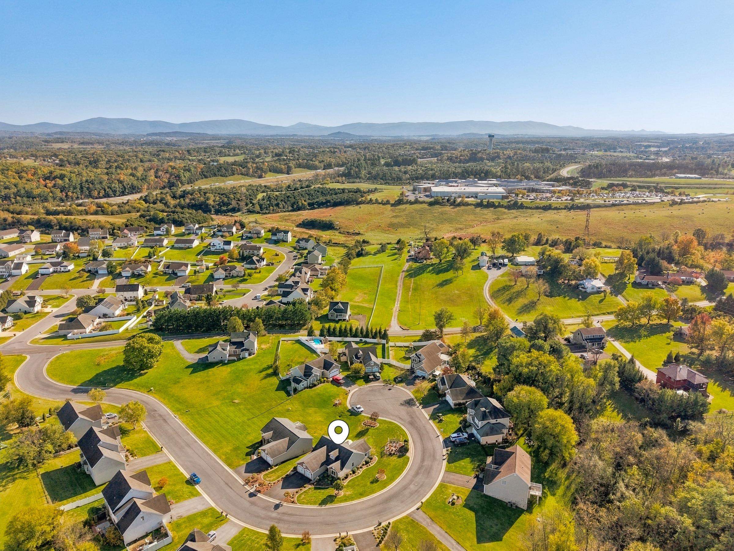 20 FOXCREST RIDGE, STAUNTON, Virginia 24401, 4 Bedrooms Bedrooms, ,3 BathroomsBathrooms,Residential,20 Fox Crest Ridge,20 FOXCREST RIDGE,683399 MLS # 683399 20 FOXCREST RIDGE, STAUNTON, Virginia 24401, 4 Bedrooms Bedrooms, ,3 BathroomsBathrooms,Residential,20 Fox Crest Ridge,20 FOXCREST RIDGE,683399 MLS # 683399
