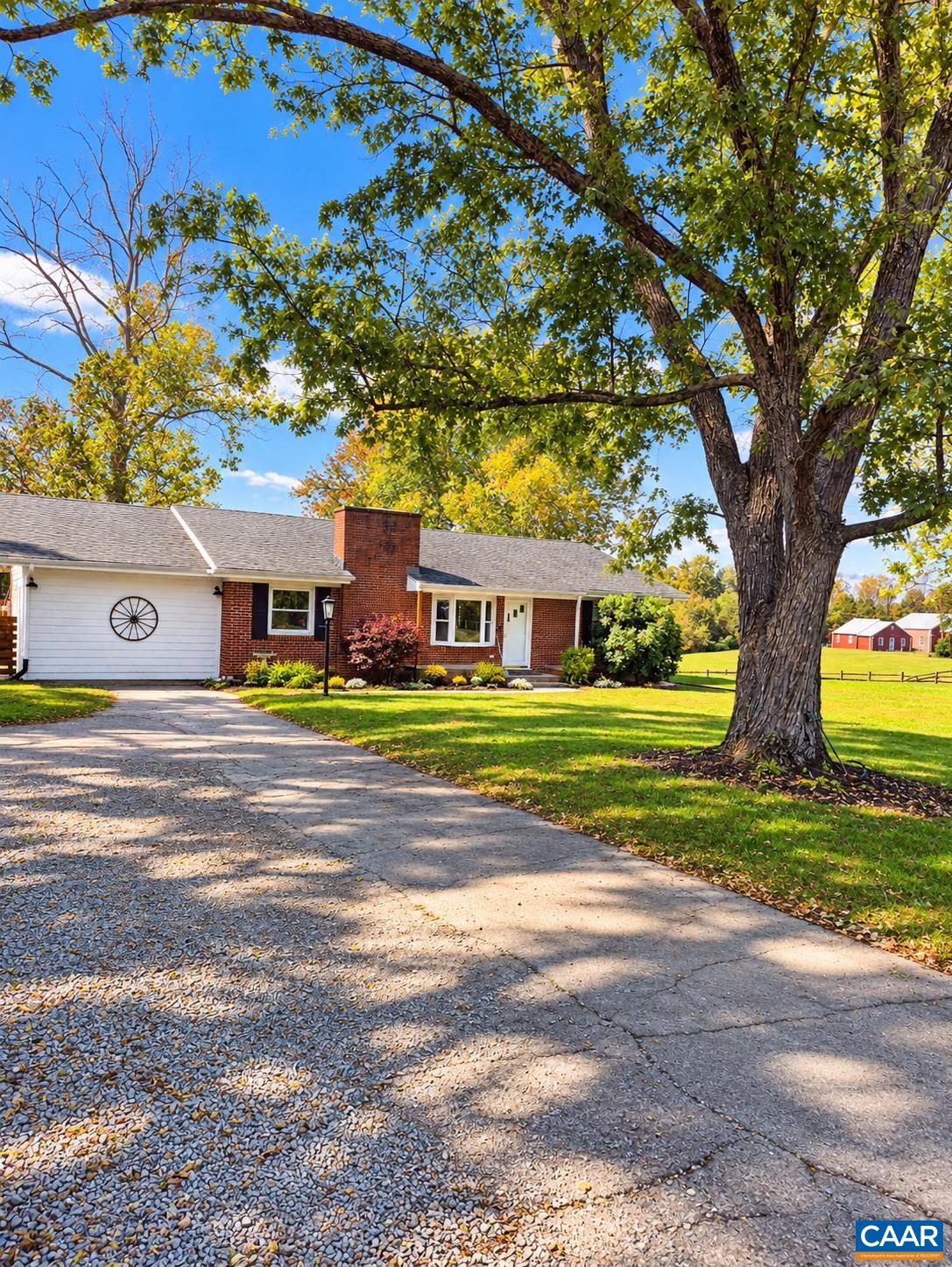 3325 THOMAS JEFFERSON PKWY, PALMYRA, Virginia 22963, 3 Bedrooms Bedrooms, ,1 BathroomBathrooms,Residential,3325 THOMAS JEFFERSON PKWY,683402 MLS # 683402 3325 THOMAS JEFFERSON PKWY, PALMYRA, Virginia 22963, 3 Bedrooms Bedrooms, ,1 BathroomBathrooms,Residential,3325 THOMAS JEFFERSON PKWY,683402 MLS # 683402