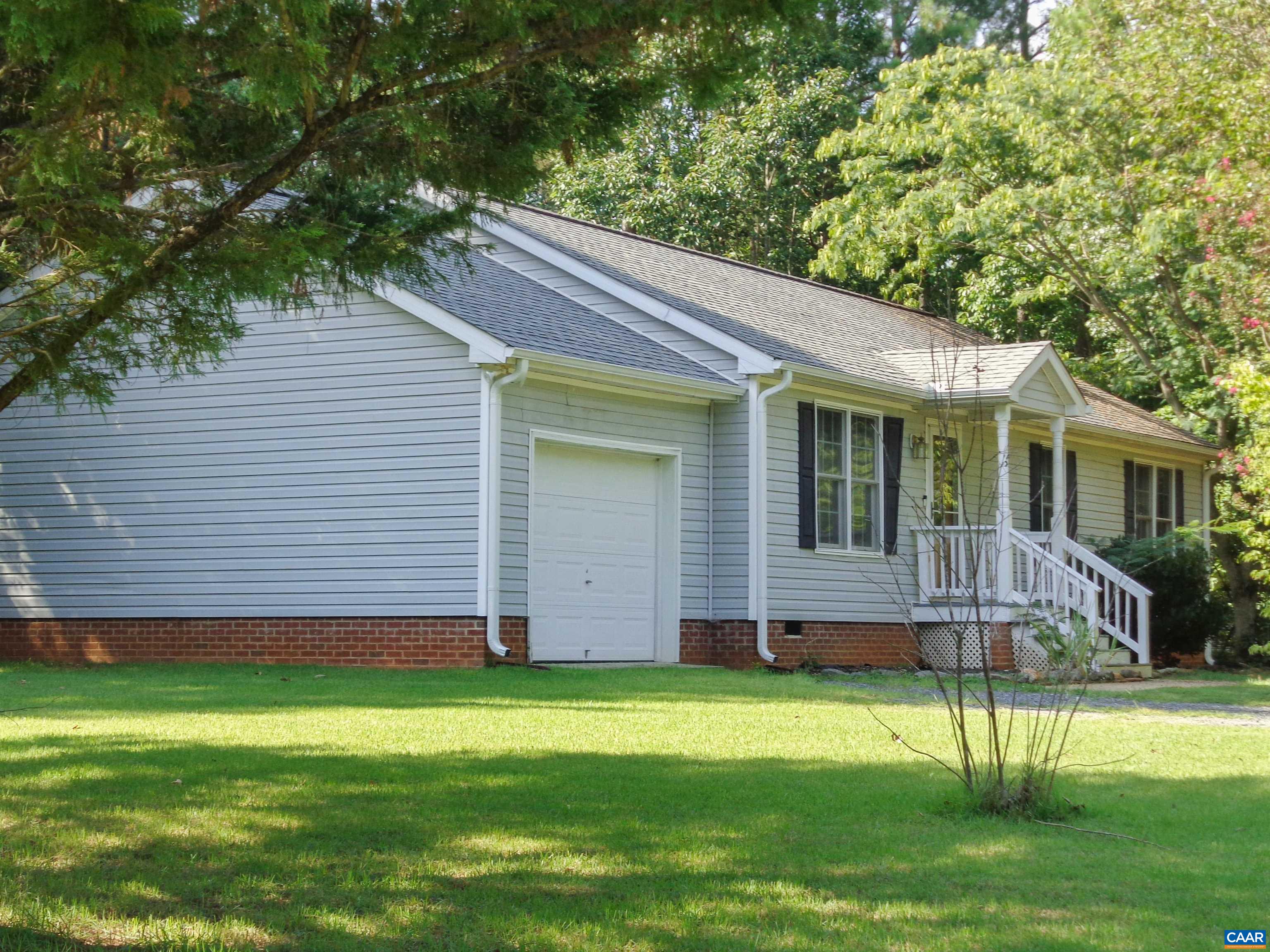 17 BOLLING PL, SCOTTSVILLE, Virginia 24590, 32 Bedrooms Bedrooms, ,2 BathroomsBathrooms,Residential,17 BOLLING PL,683403 MLS # 683403 17 BOLLING PL, SCOTTSVILLE, Virginia 24590, 32 Bedrooms Bedrooms, ,2 BathroomsBathrooms,Residential,17 BOLLING PL,683403 MLS # 683403