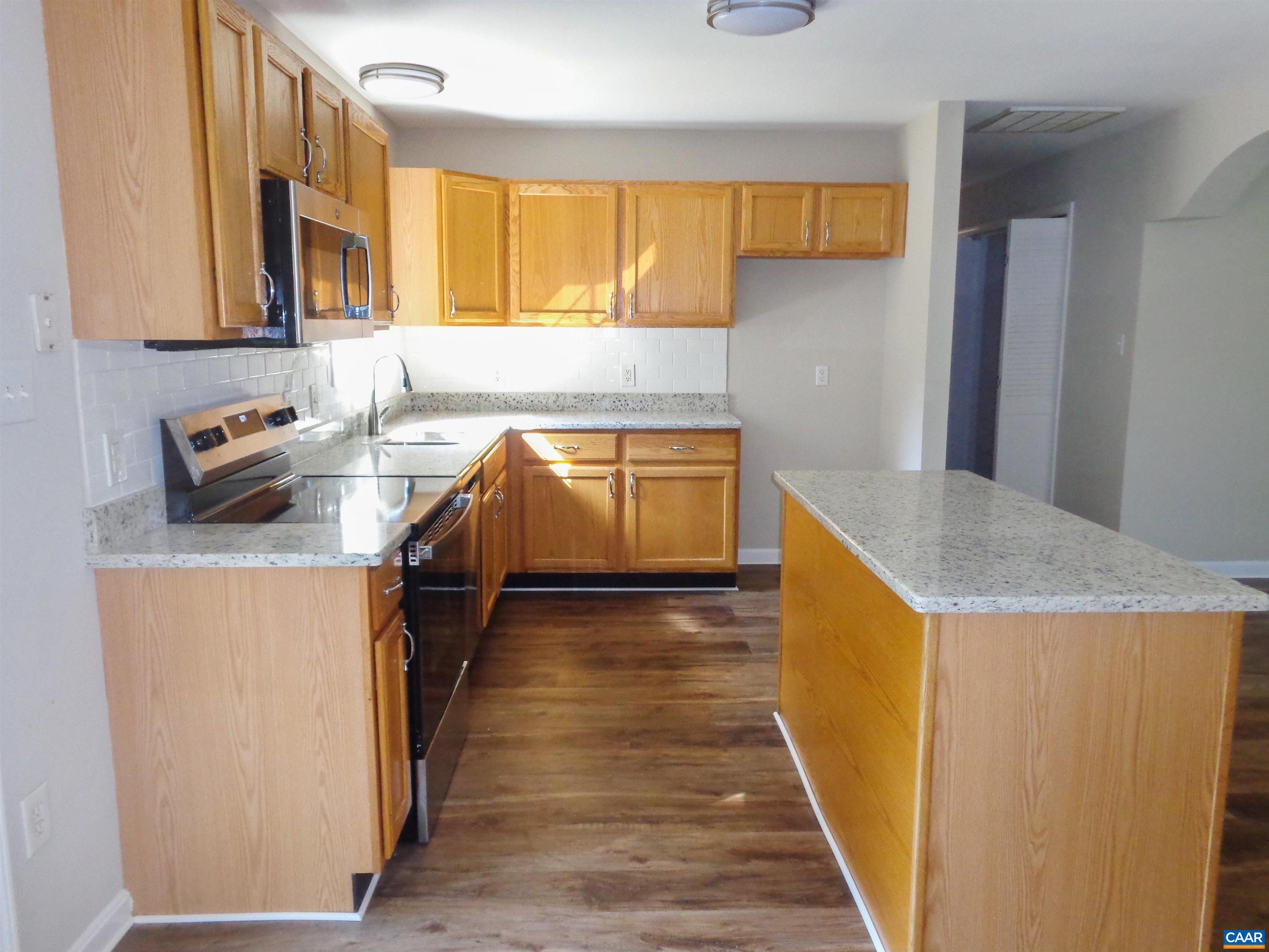 17 BOLLING PL, SCOTTSVILLE, Virginia 24590, 32 Bedrooms Bedrooms, ,2 BathroomsBathrooms,Residential,17 BOLLING PL,683403 MLS # 683403 17 BOLLING PL, SCOTTSVILLE, Virginia 24590, 32 Bedrooms Bedrooms, ,2 BathroomsBathrooms,Residential,17 BOLLING PL,683403 MLS # 683403