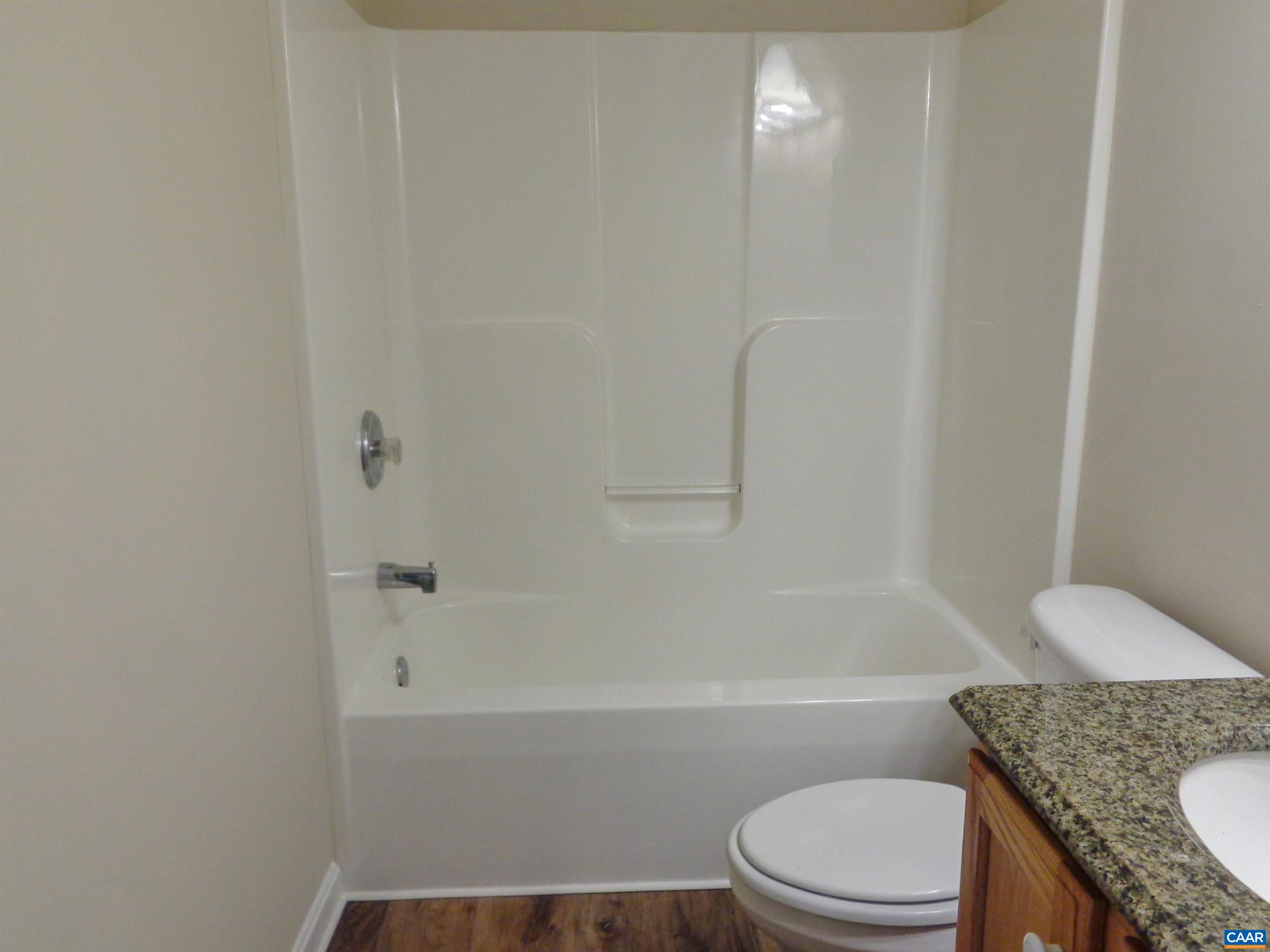 17 BOLLING PL, SCOTTSVILLE, Virginia 24590, 32 Bedrooms Bedrooms, ,2 BathroomsBathrooms,Residential,17 BOLLING PL,683403 MLS # 683403 17 BOLLING PL, SCOTTSVILLE, Virginia 24590, 32 Bedrooms Bedrooms, ,2 BathroomsBathrooms,Residential,17 BOLLING PL,683403 MLS # 683403