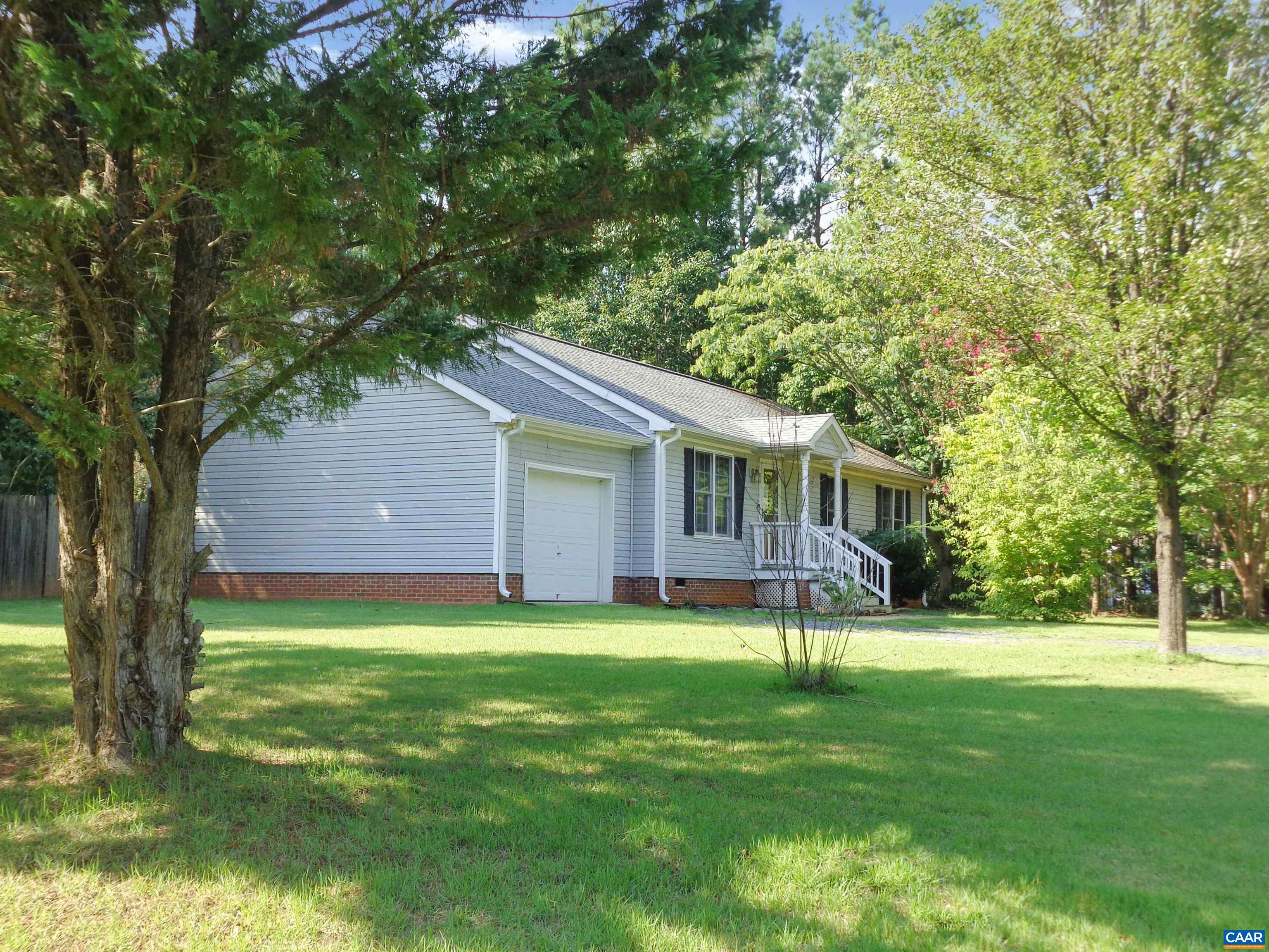 17 BOLLING PL, SCOTTSVILLE, Virginia 24590, 32 Bedrooms Bedrooms, ,2 BathroomsBathrooms,Residential,17 BOLLING PL,683403 MLS # 683403 17 BOLLING PL, SCOTTSVILLE, Virginia 24590, 32 Bedrooms Bedrooms, ,2 BathroomsBathrooms,Residential,17 BOLLING PL,683403 MLS # 683403