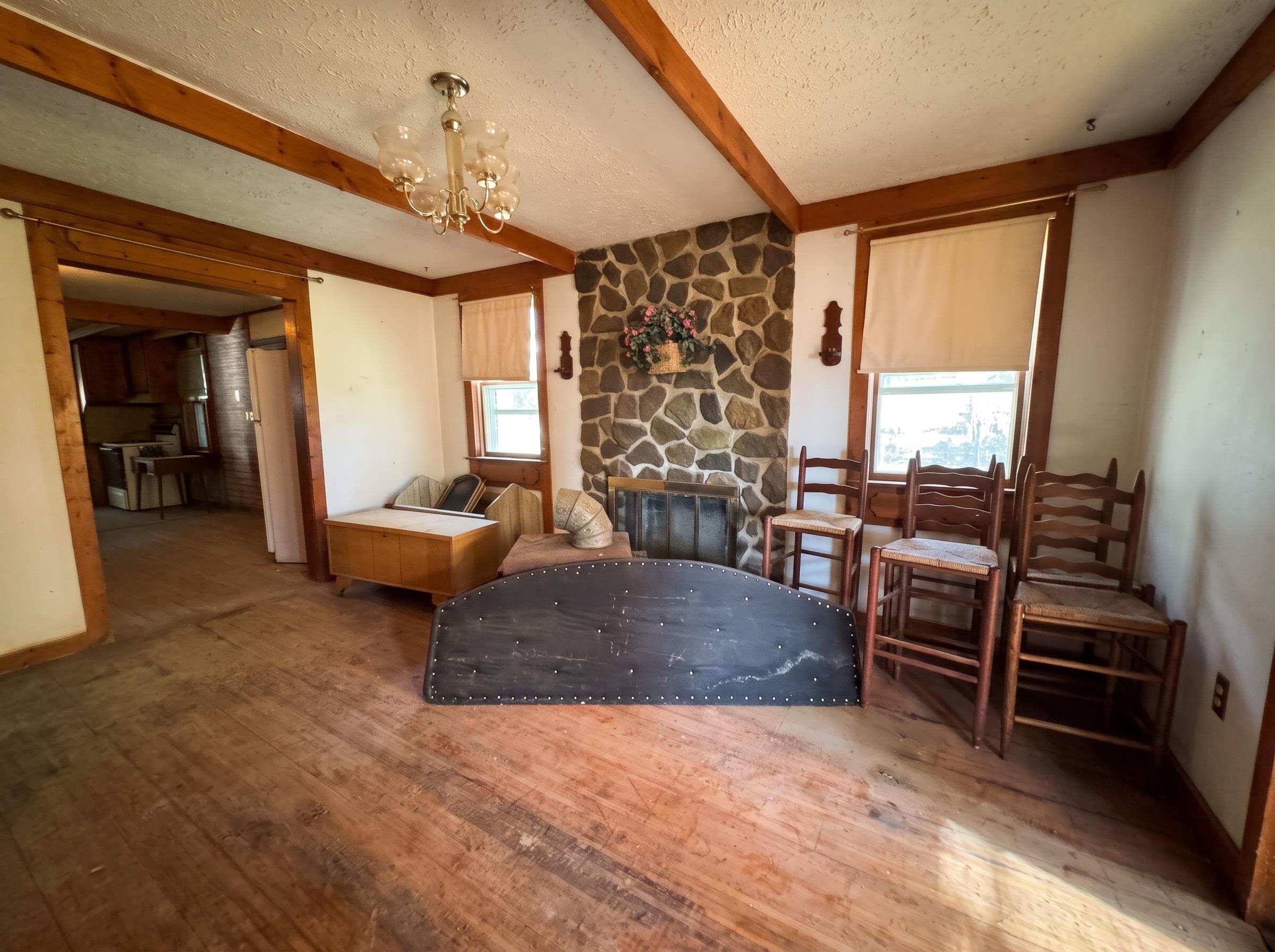 21 SUGAR LOAF RD, STAUNTON, Virginia 24401, 4 Bedrooms Bedrooms, ,2 BathroomsBathrooms,Residential,21 SUGAR LOAF RD,683412 MLS # 683412 21 SUGAR LOAF RD, STAUNTON, Virginia 24401, 4 Bedrooms Bedrooms, ,2 BathroomsBathrooms,Residential,21 SUGAR LOAF RD,683412 MLS # 683412