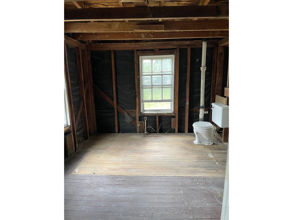 1432 LYNDHURST RD, WAYNESBORO, Virginia 22980, ,Commercial,1432 LYNDHURST RD,683418 MLS # 683418