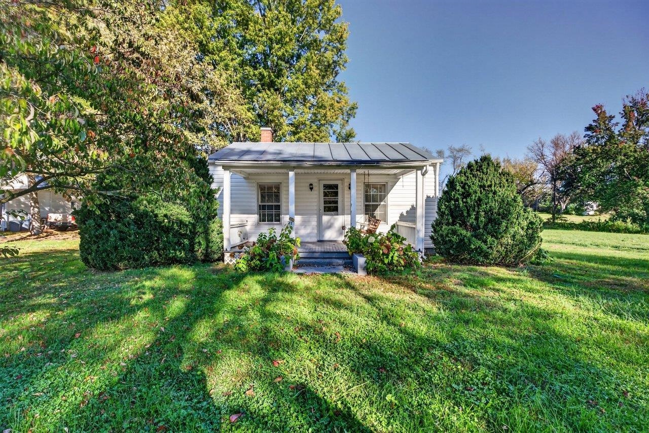 8433 MAIN ST, PORT REPUBLIC, Virginia 24441, 2 Bedrooms Bedrooms, ,1 BathroomBathrooms,Residential,The Cottage,8433 MAIN ST,683413 MLS # 683413