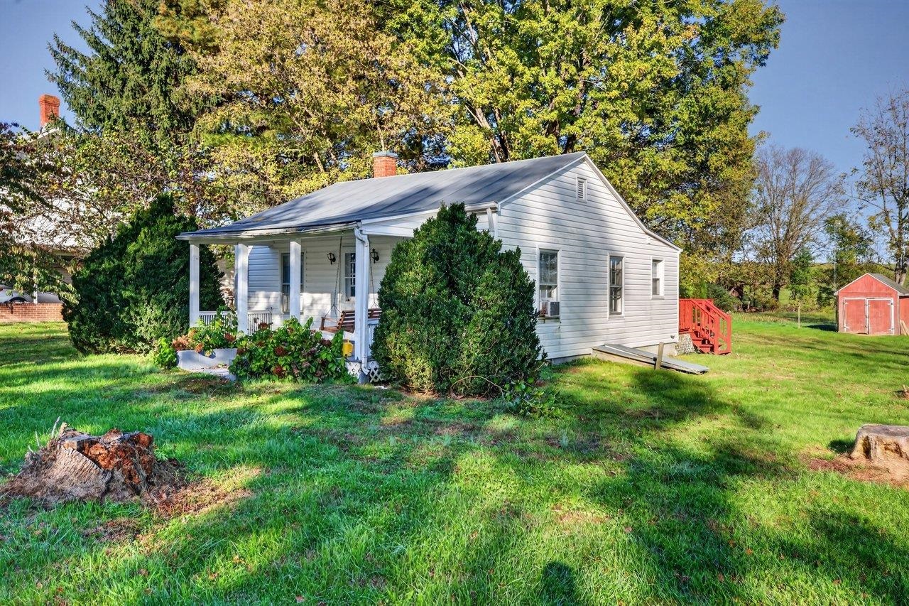 8433 MAIN ST, PORT REPUBLIC, Virginia 24441, 2 Bedrooms Bedrooms, ,1 BathroomBathrooms,Residential,The Cottage,8433 MAIN ST,683413 MLS # 683413