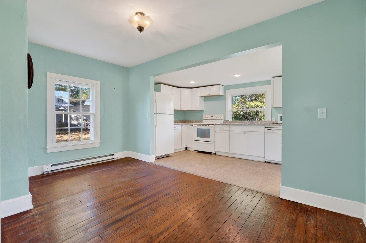 8433 MAIN ST, PORT REPUBLIC, Virginia 24441, 2 Bedrooms Bedrooms, ,1 BathroomBathrooms,Residential,The Cottage,8433 MAIN ST,683413 MLS # 683413