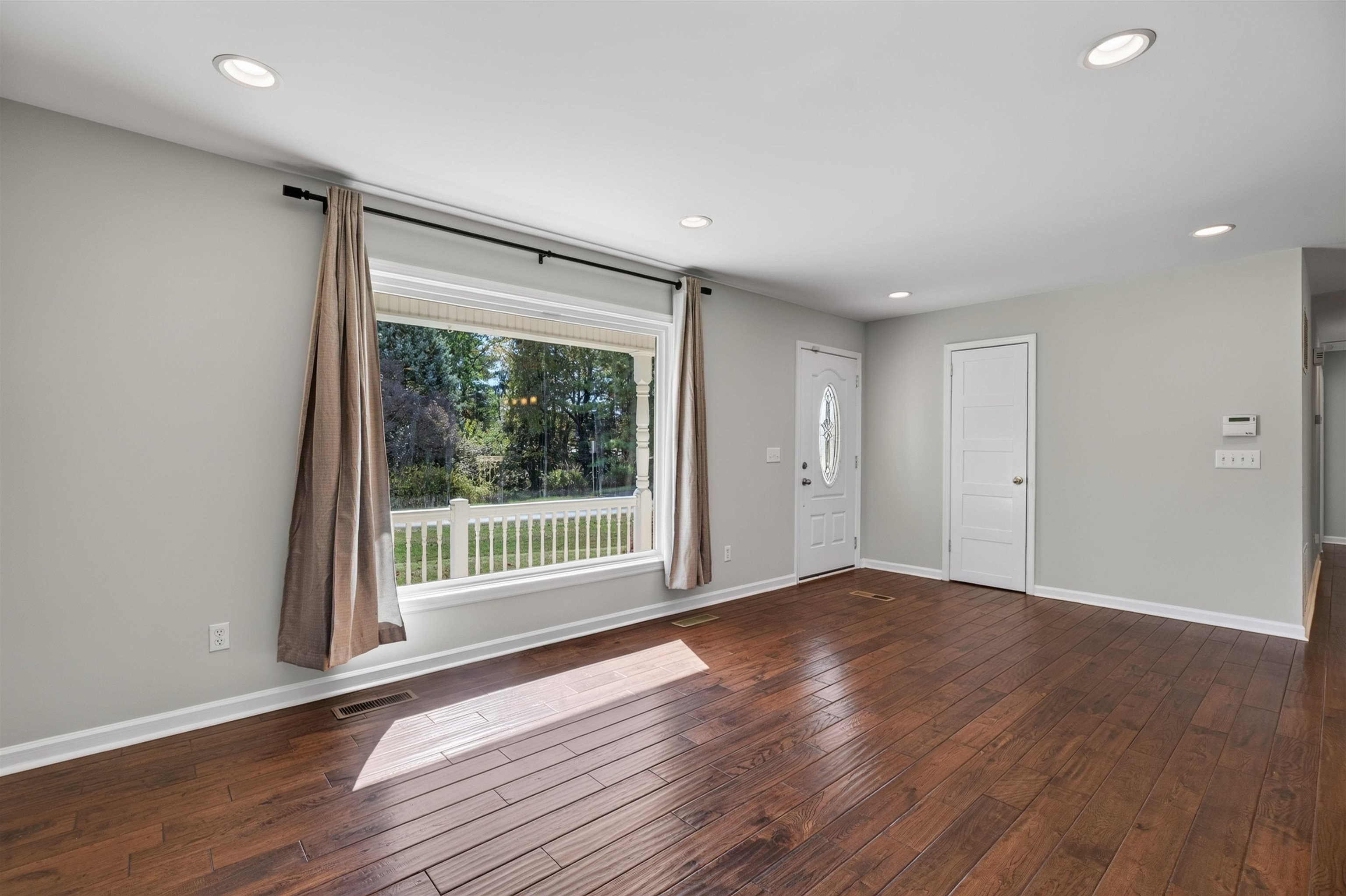 1199 PORTLAND DR, HARRISONBURG, Virginia 22801, 3 Bedrooms Bedrooms, ,2 BathroomsBathrooms,Residential,1199 PORTLAND DR,683420 MLS # 683420 1199 PORTLAND DR, HARRISONBURG, Virginia 22801, 3 Bedrooms Bedrooms, ,2 BathroomsBathrooms,Residential,1199 PORTLAND DR,683420 MLS # 683420
