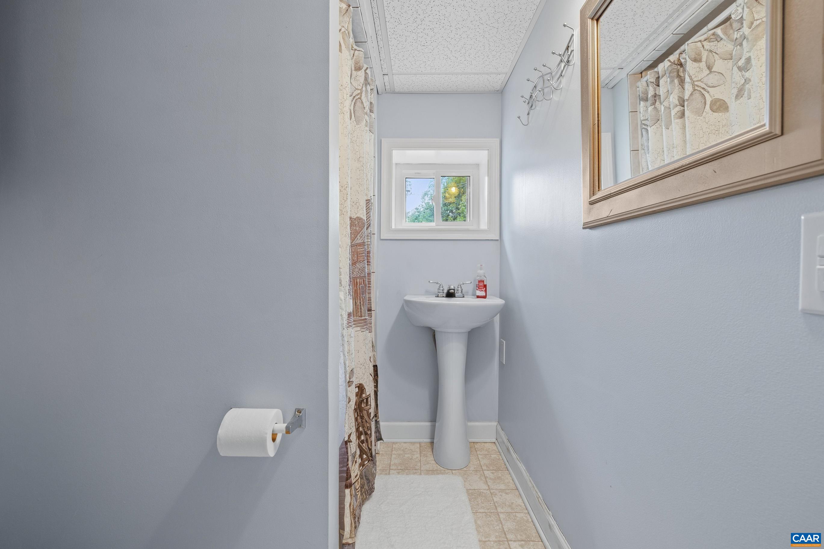 16354 BURNLEY RD, BARBOURSVILLE, Virginia 22923, 2 Bedrooms Bedrooms, ,2 BathroomsBathrooms,Residential,16354 BURNLEY RD,683387 MLS # 683387