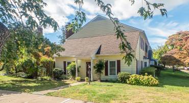 1461 MINOR RIDGE CT, CHARLOTTESVILLE, Virginia 22901, 3 Bedrooms Bedrooms, ,2 BathroomsBathrooms,Residential,1461 MINOR RIDGE CT,683421 MLS # 683421