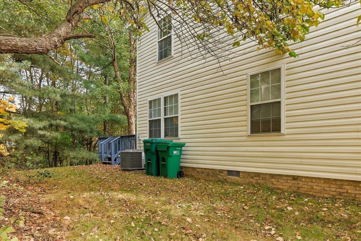 645 STONEWALL DR, HARRISONBURG, Virginia 22801, 3 Bedrooms Bedrooms, ,1 BathroomBathrooms,Residential,645 STONEWALL DR,683422 MLS # 683422 645 STONEWALL DR, HARRISONBURG, Virginia 22801, 3 Bedrooms Bedrooms, ,1 BathroomBathrooms,Residential,645 STONEWALL DR,683422 MLS # 683422